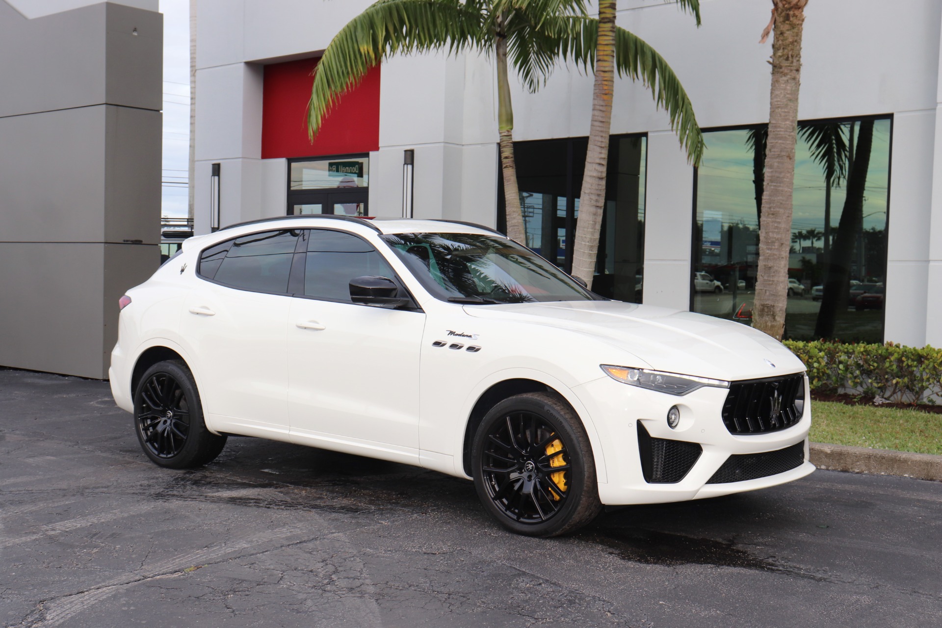Used-2022-Maserati-Levante-Modena-S