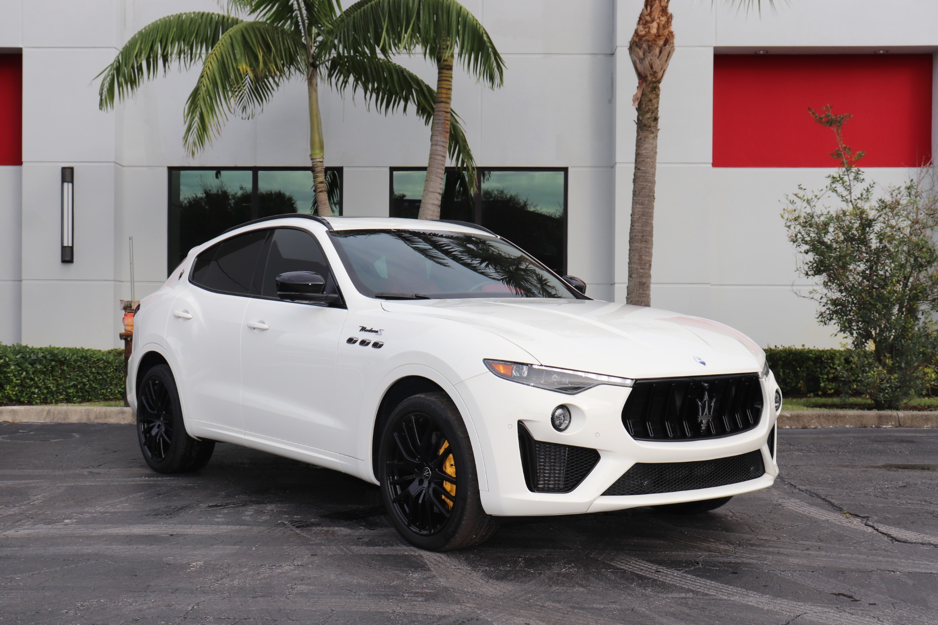 Used-2022-Maserati-Levante-Modena-S