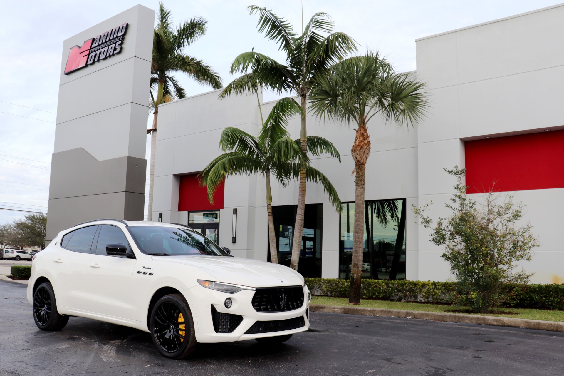 Used-2022-Maserati-Levante-Modena-S