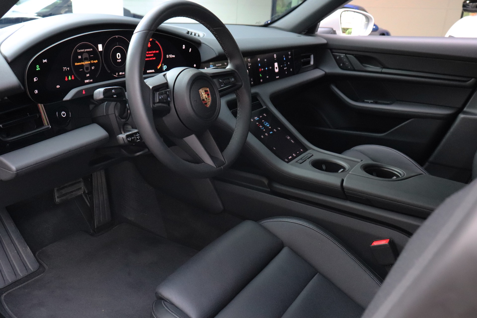 Used-2023-Porsche-Taycan