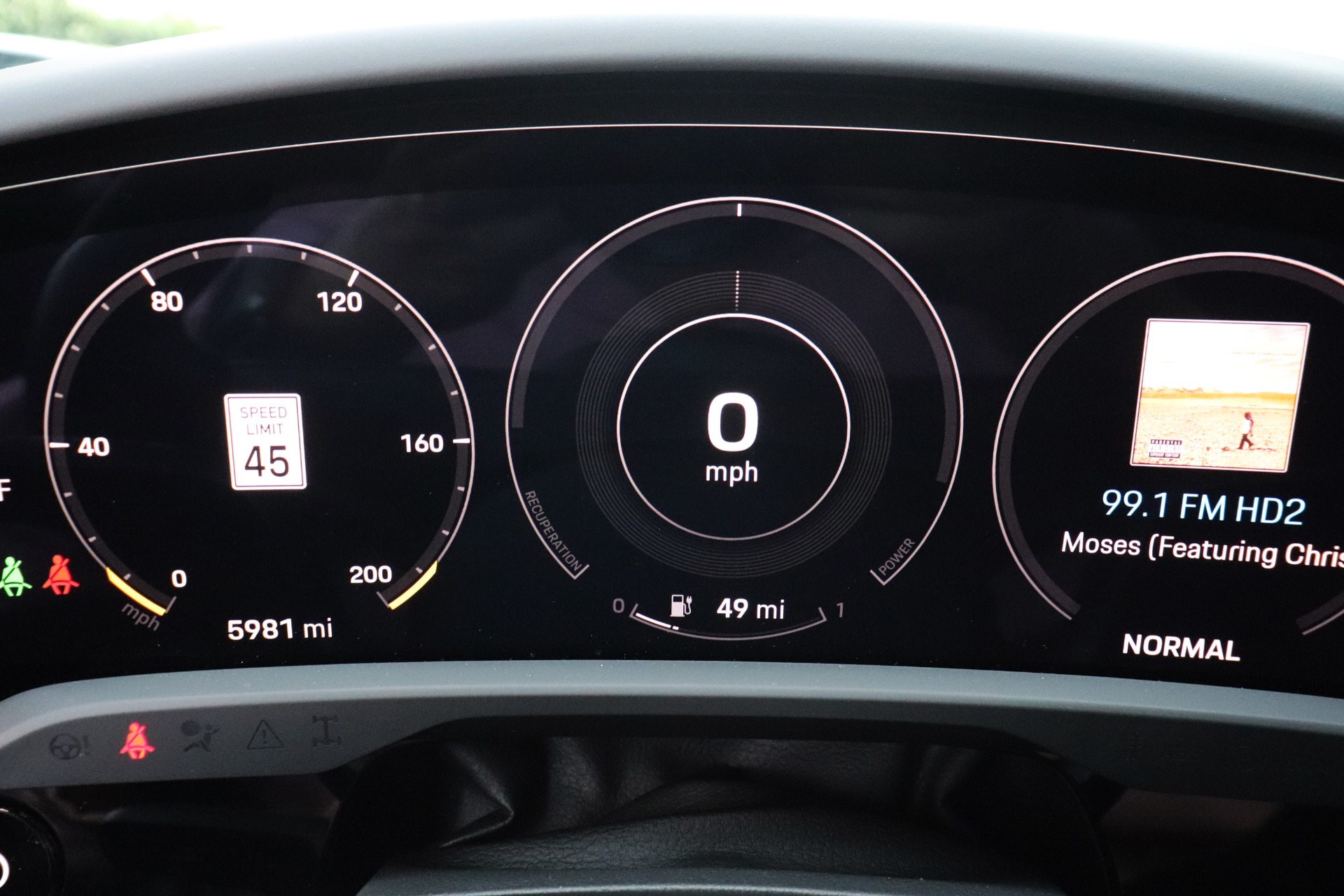 Used-2023-Porsche-Taycan
