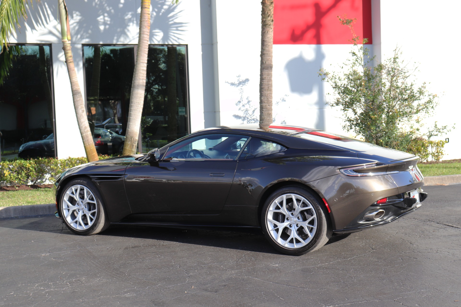 Used-2019-Aston-Martin-DB11-V8