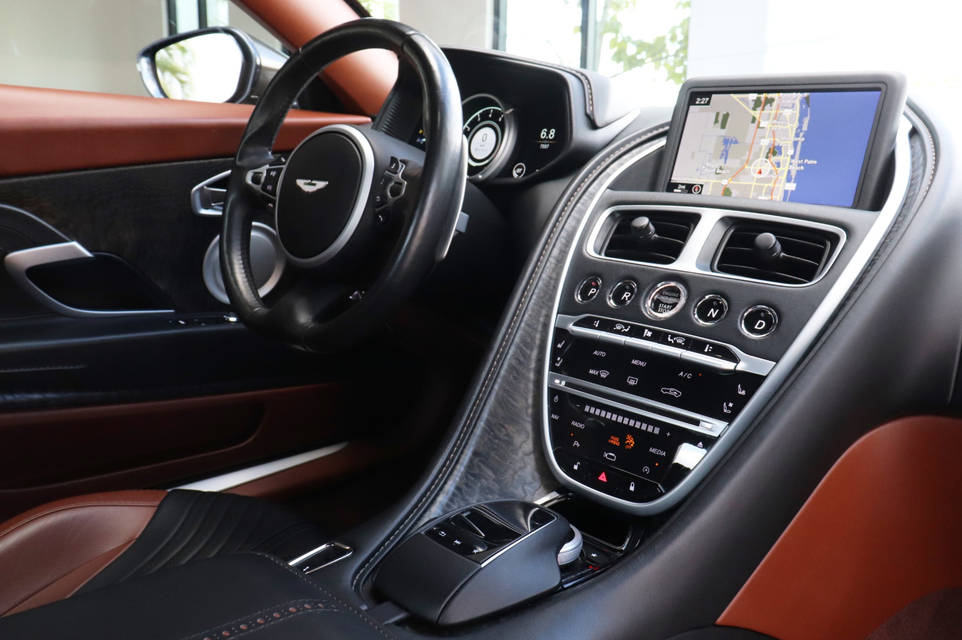 Used-2019-Aston-Martin-DB11-V8