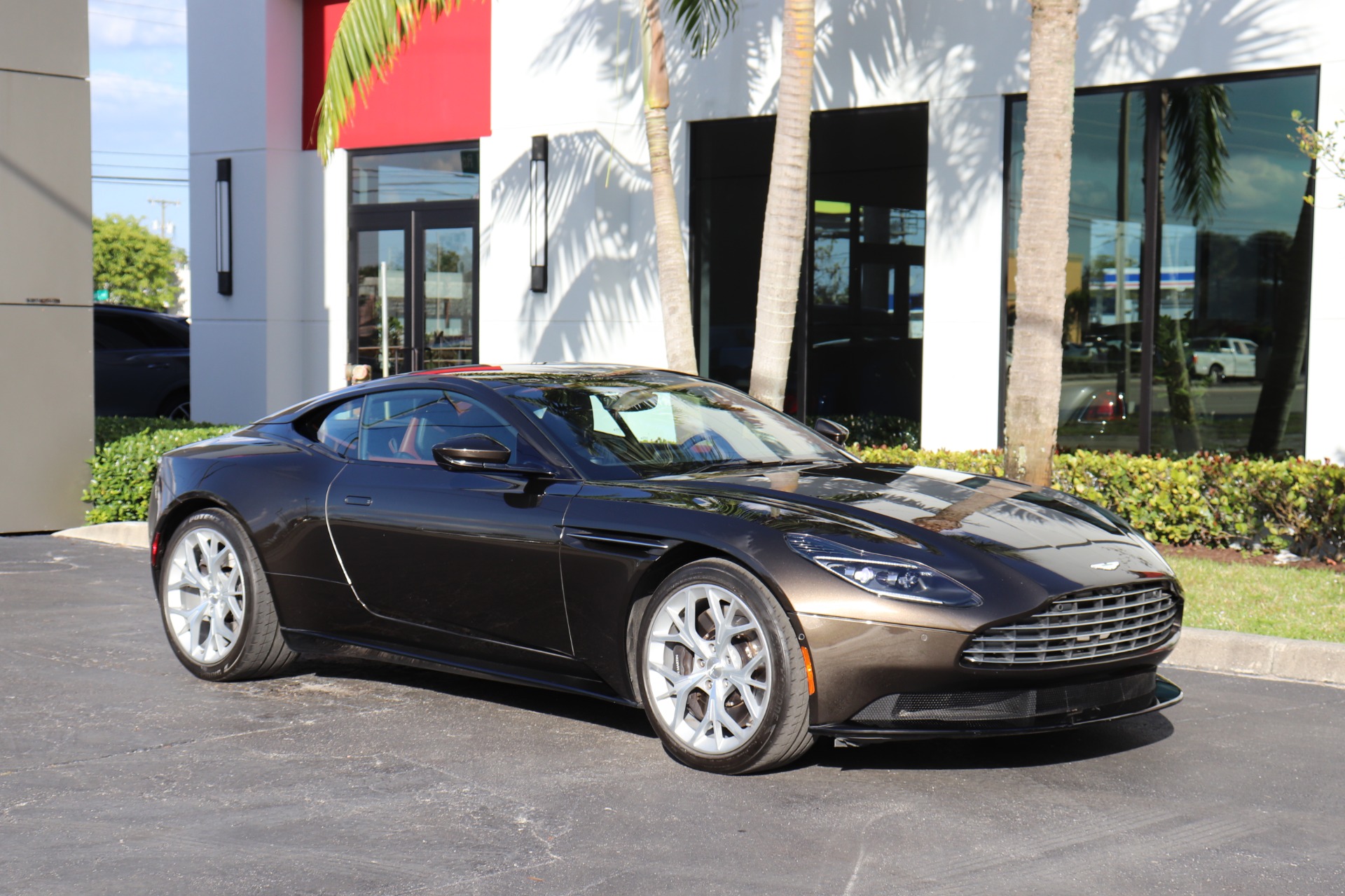 Used-2019-Aston-Martin-DB11-V8