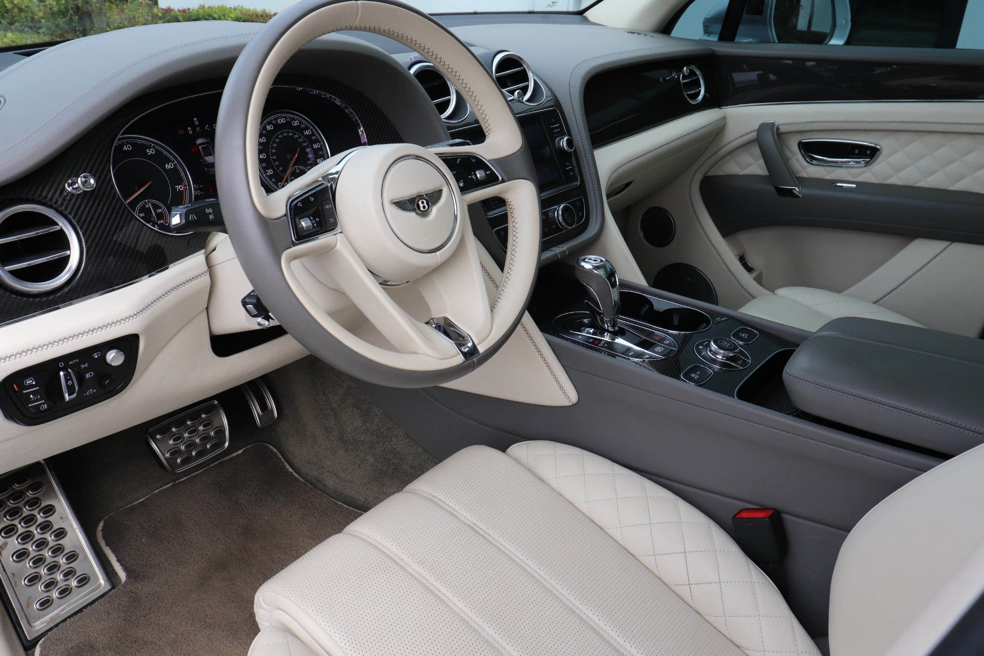 Used-2019-Bentley-Bentayga-V8