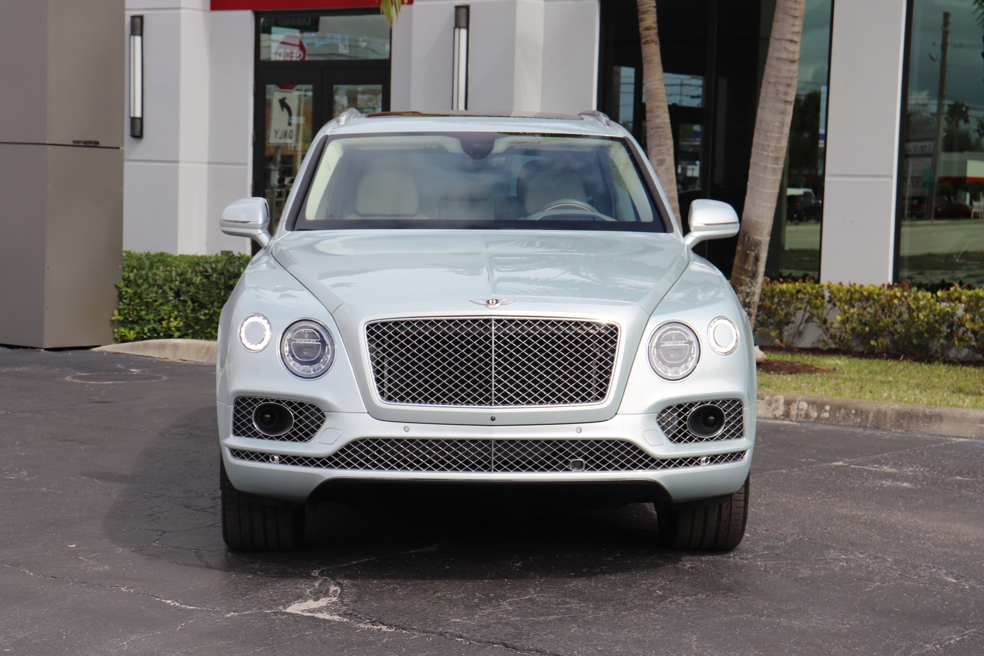Used-2019-Bentley-Bentayga-V8