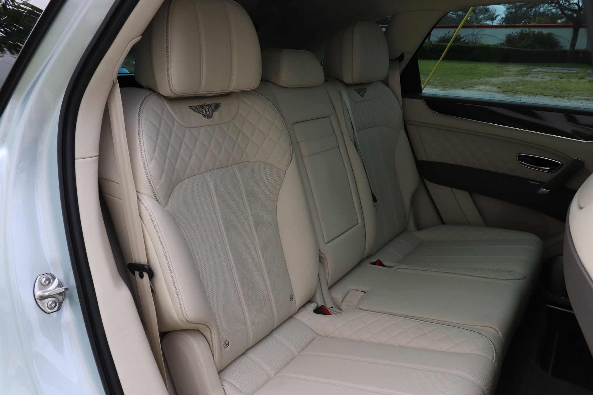 Used-2019-Bentley-Bentayga-V8