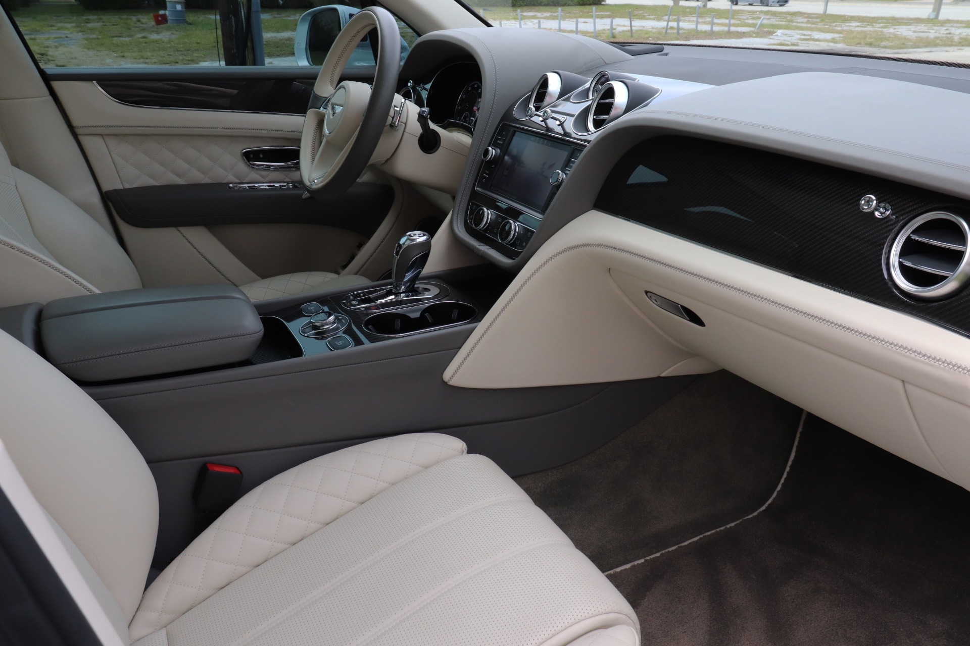 Used-2019-Bentley-Bentayga-V8