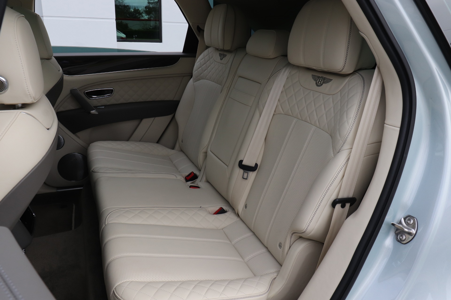Used-2019-Bentley-Bentayga-V8