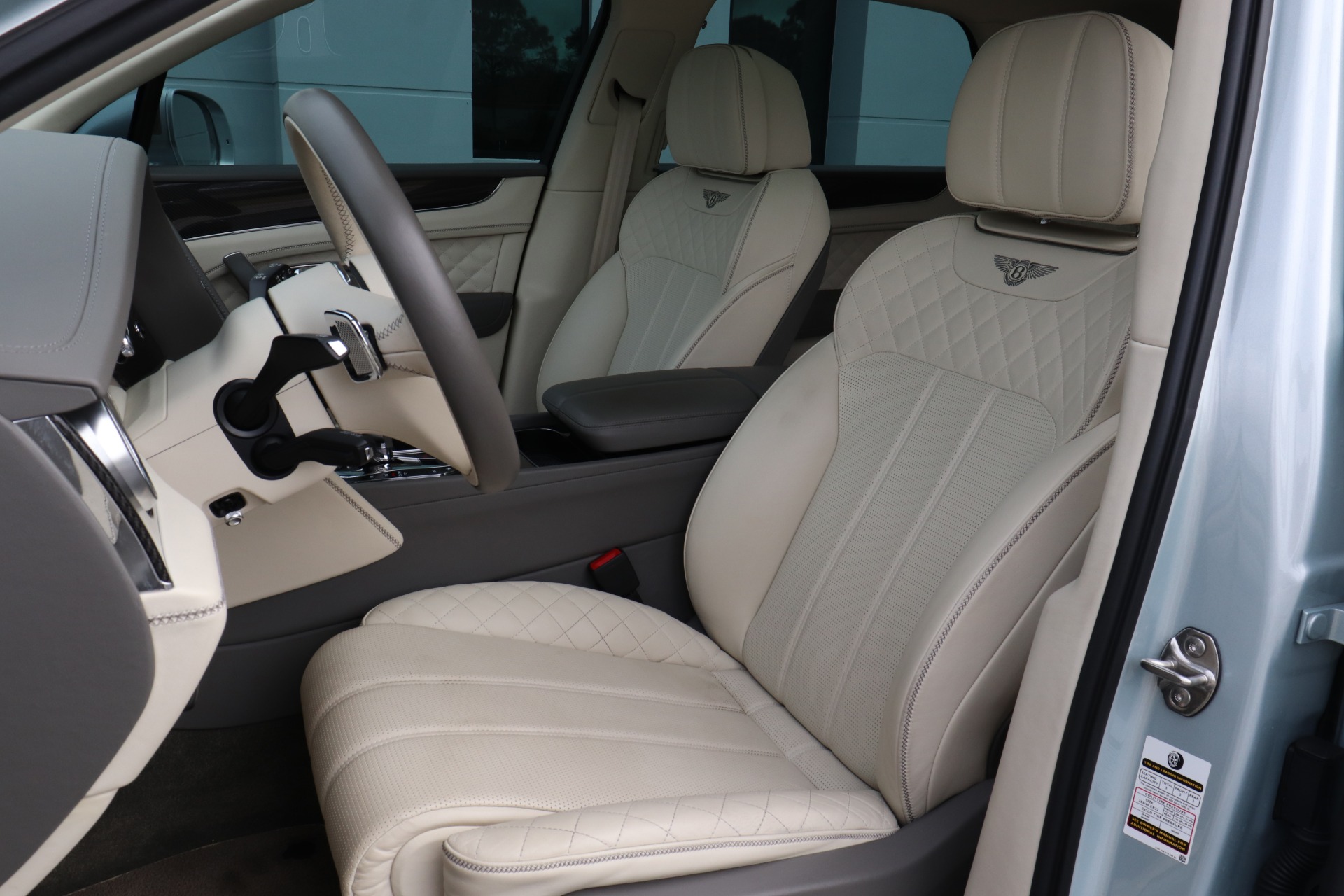 Used-2019-Bentley-Bentayga-V8