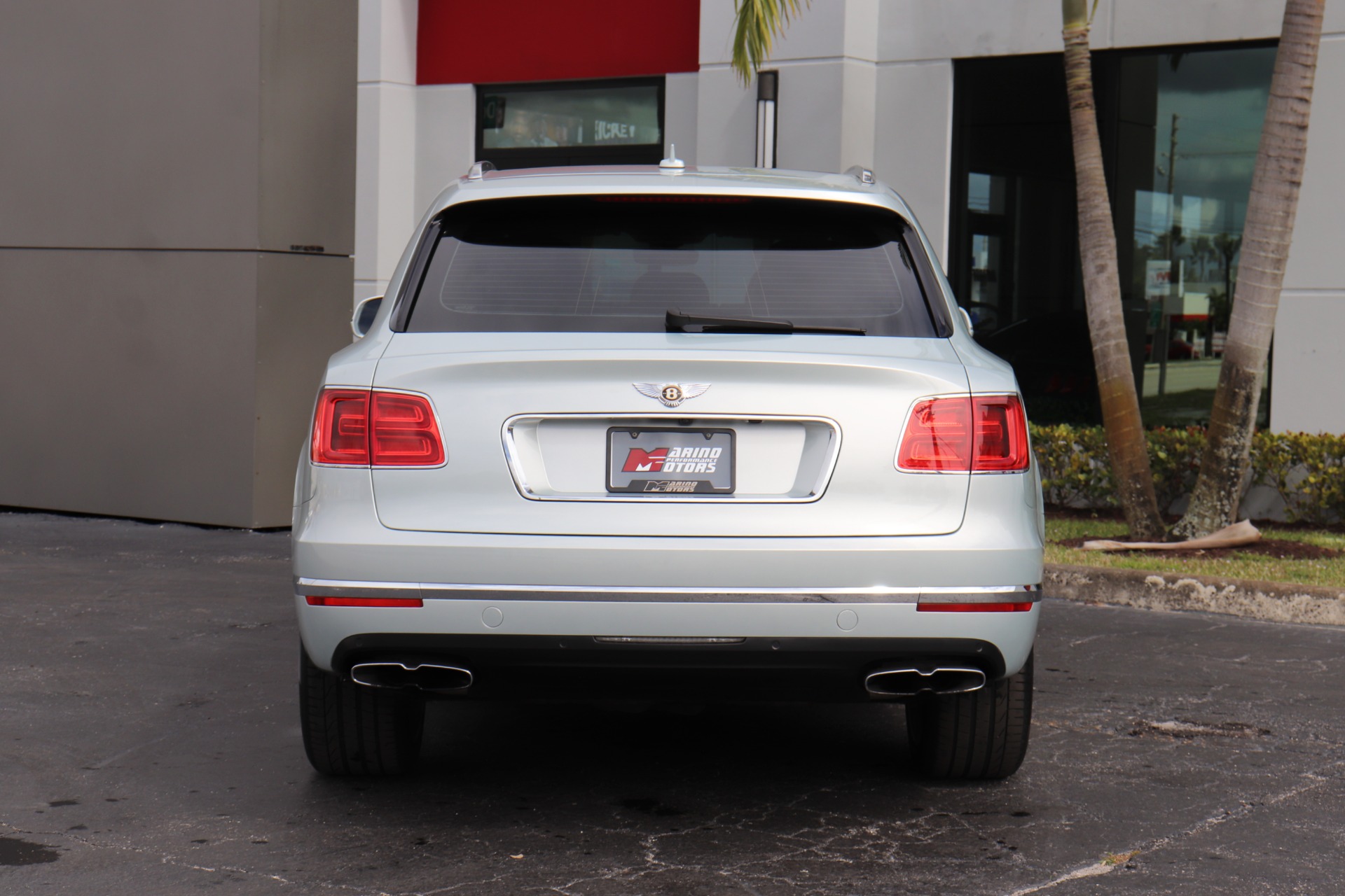 Used-2019-Bentley-Bentayga-V8