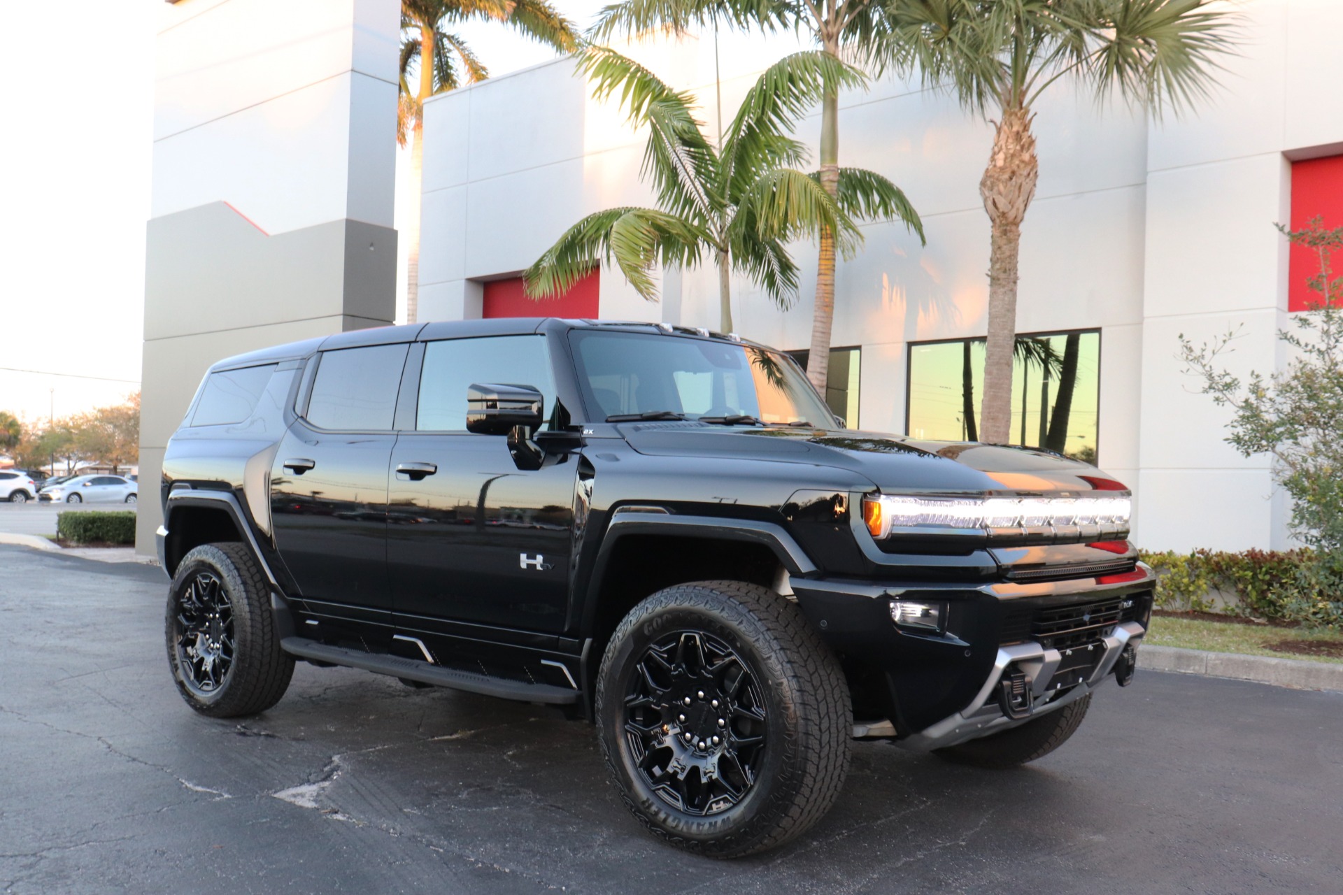 Used-2024-GMC-HUMMER-EV-2X