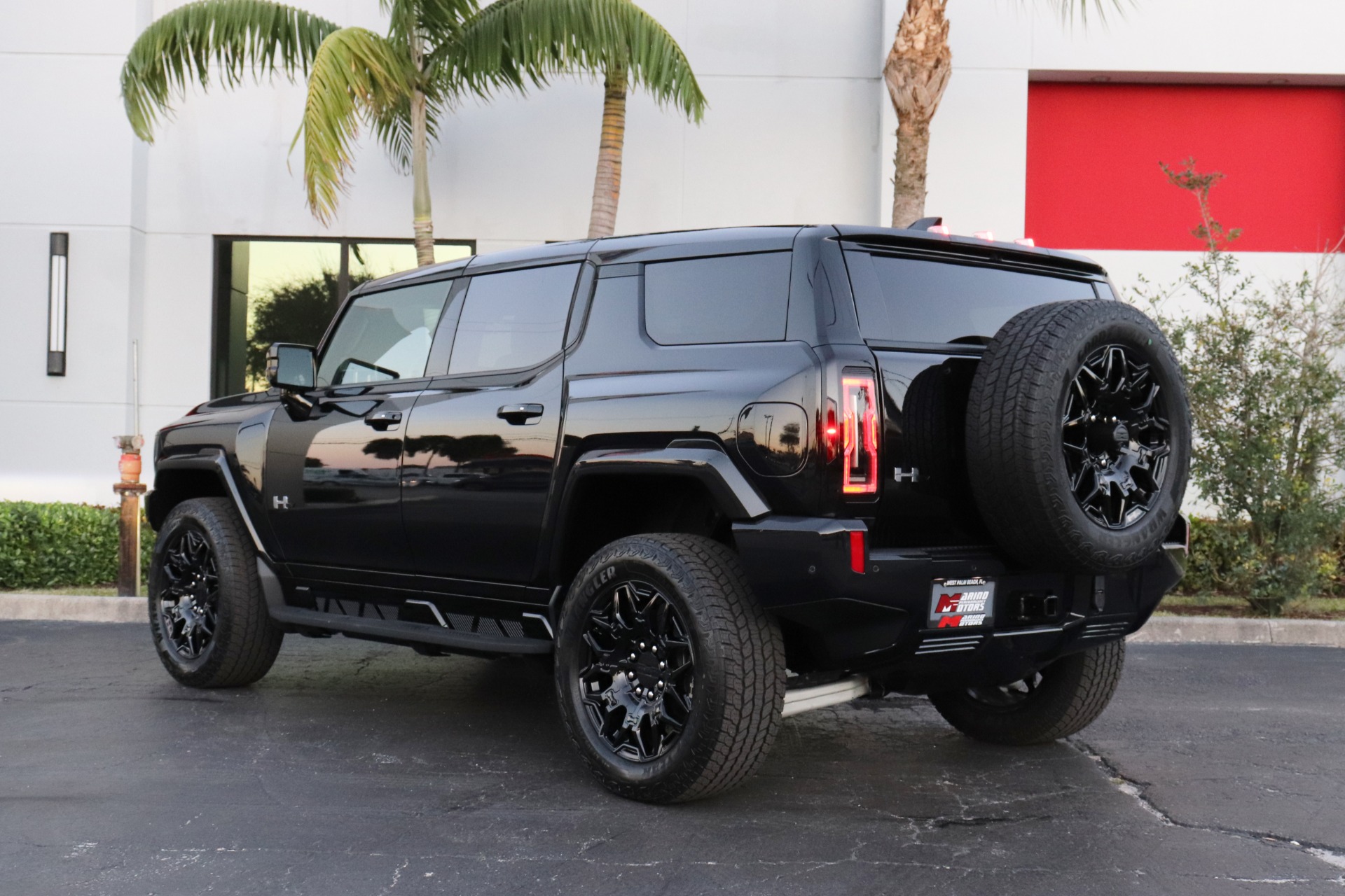 Used-2024-GMC-HUMMER-EV-2X
