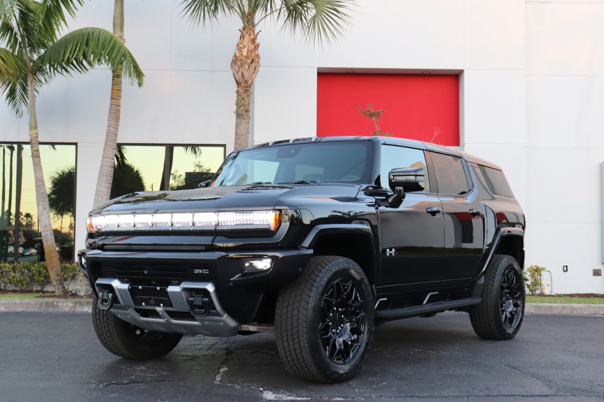 Used-2024-GMC-HUMMER-EV-2X