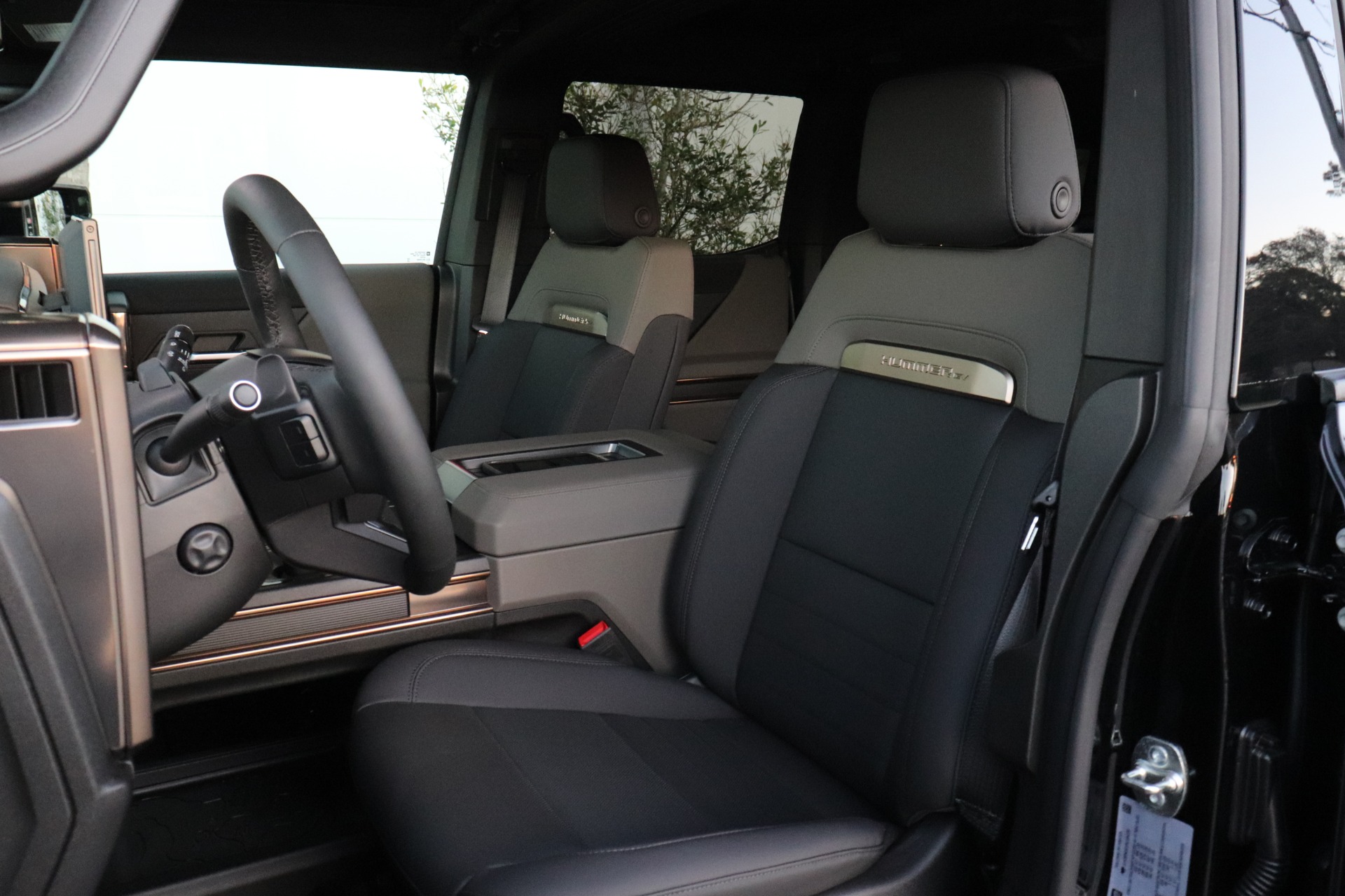 Used-2024-GMC-HUMMER-EV-2X