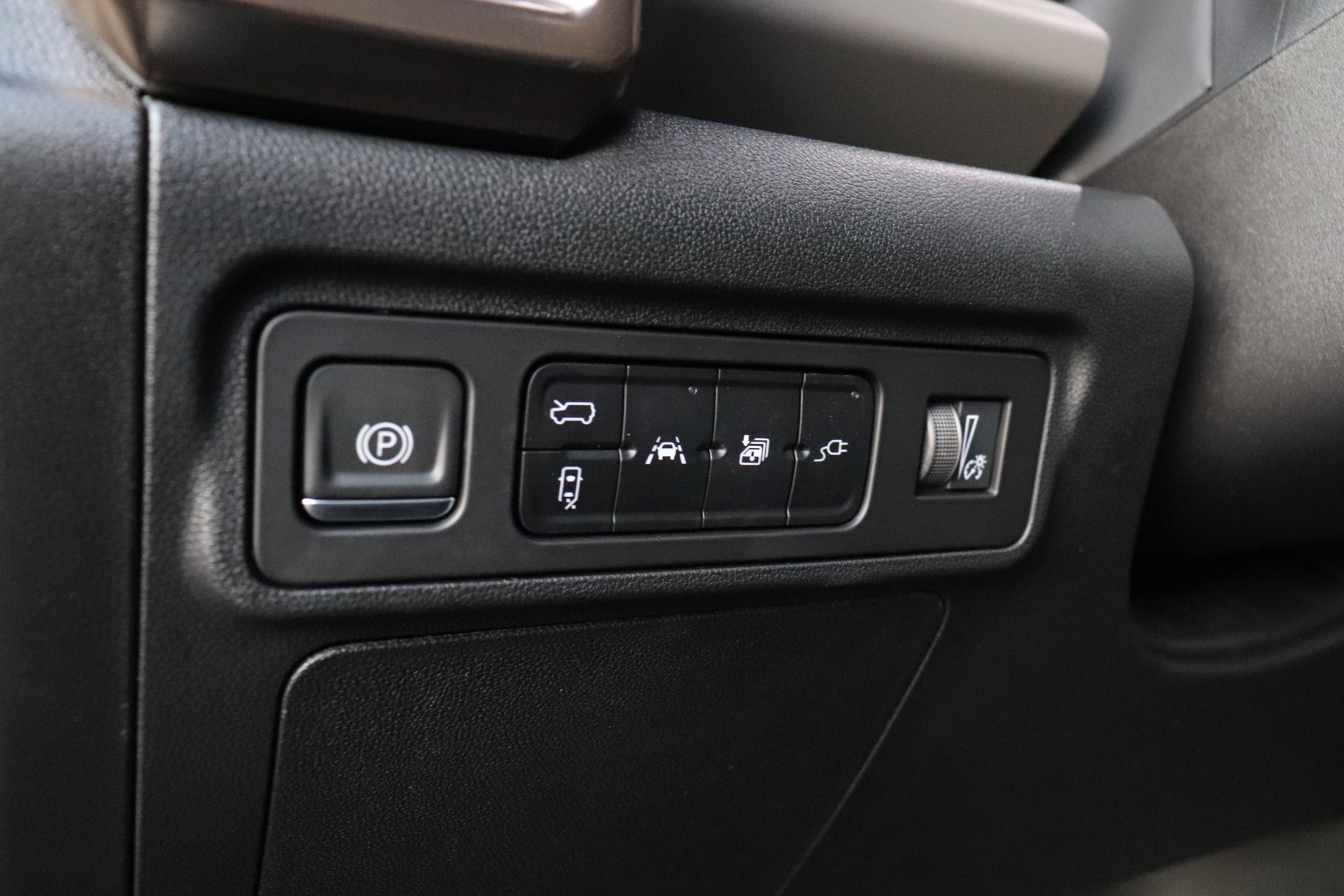 Used-2024-GMC-HUMMER-EV-2X