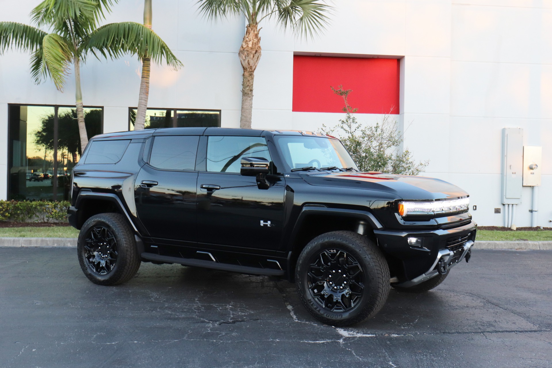 Used-2024-GMC-HUMMER-EV-2X