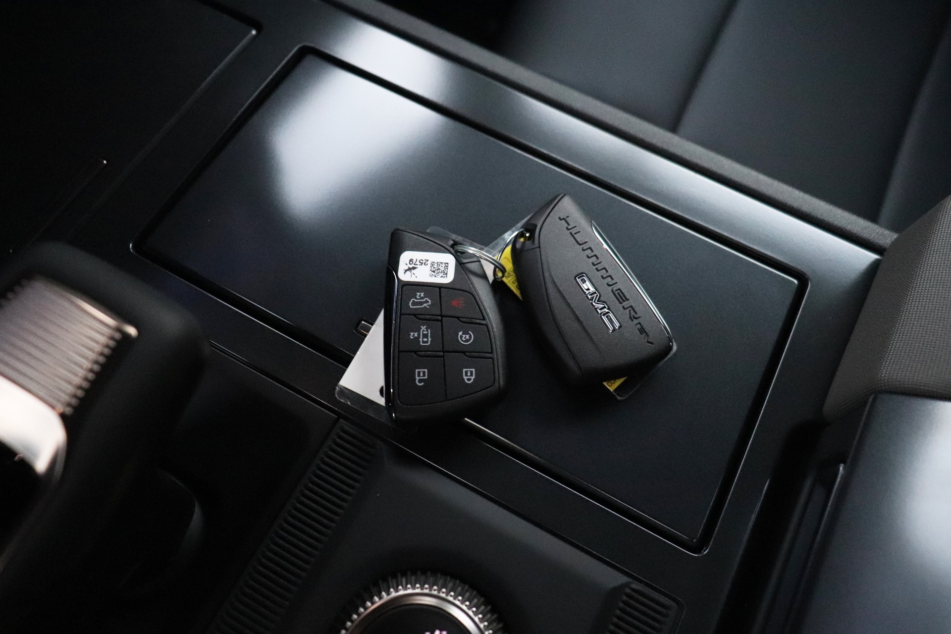 Used-2024-GMC-HUMMER-EV-2X