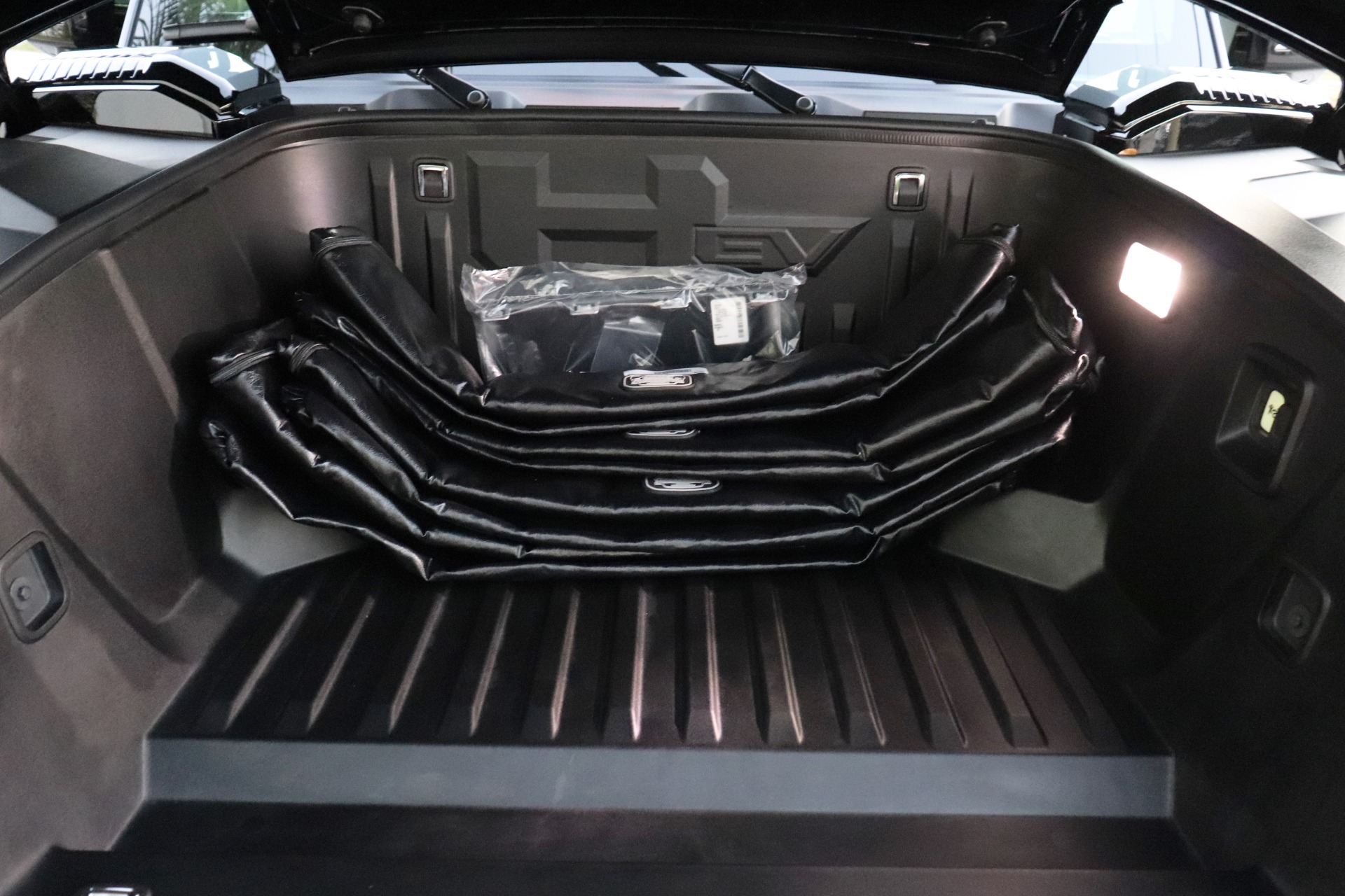 Used-2024-GMC-HUMMER-EV-2X
