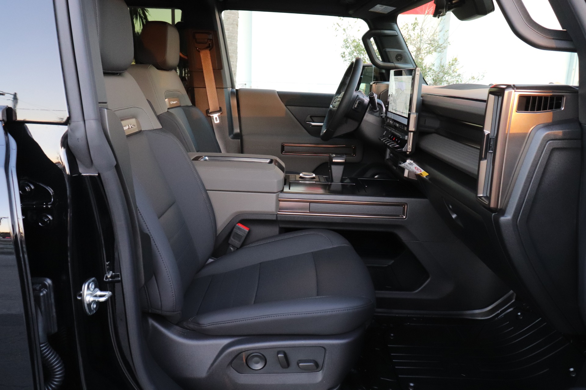 Used-2024-GMC-HUMMER-EV-2X