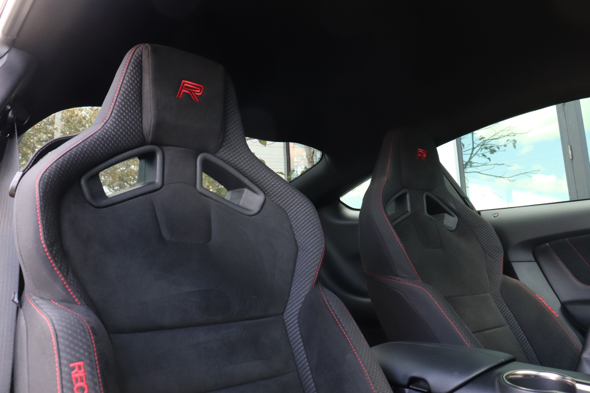 Used-2017-Ford-Mustang-Shelby-GT350R