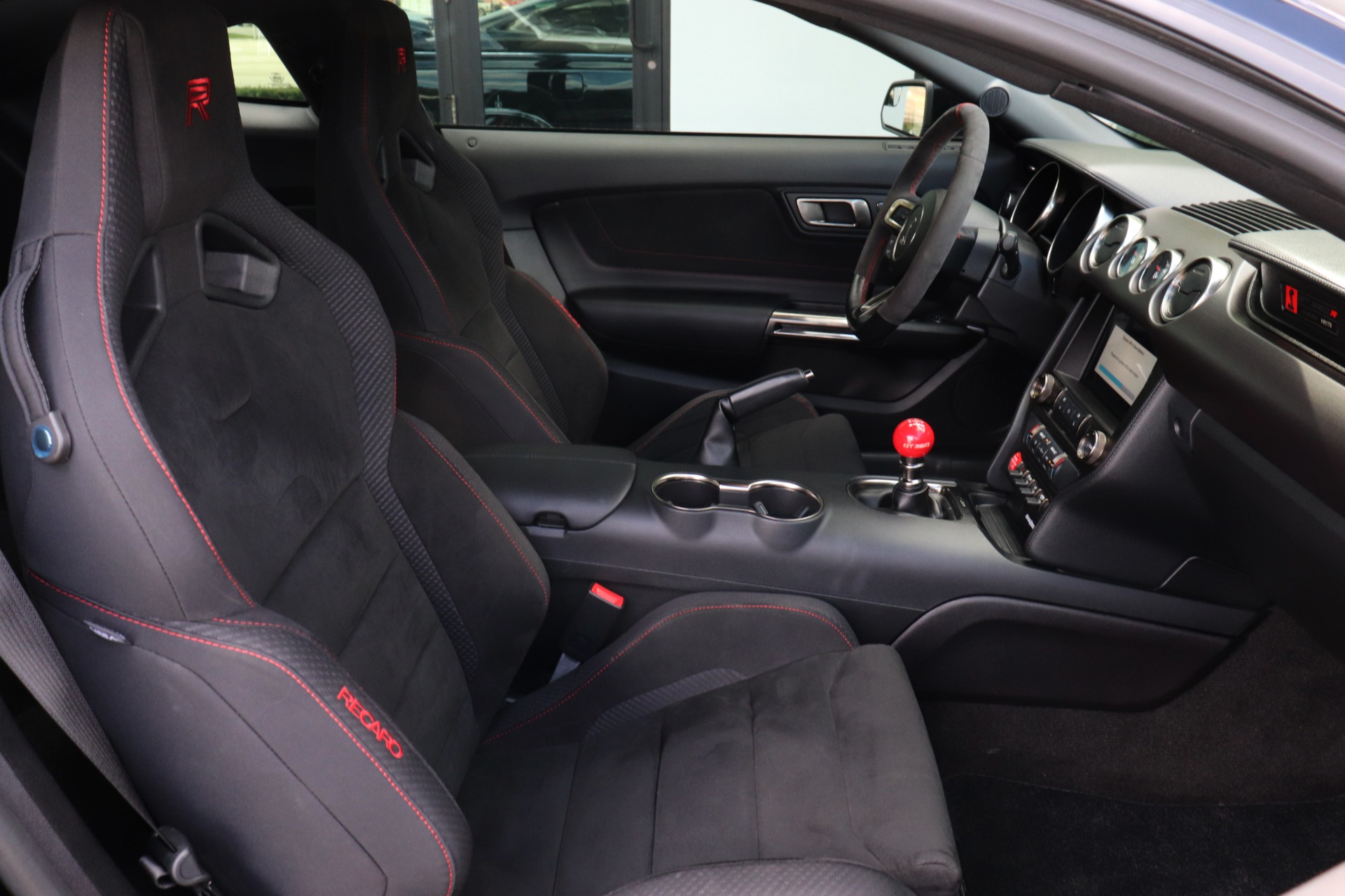Used-2017-Ford-Mustang-Shelby-GT350R