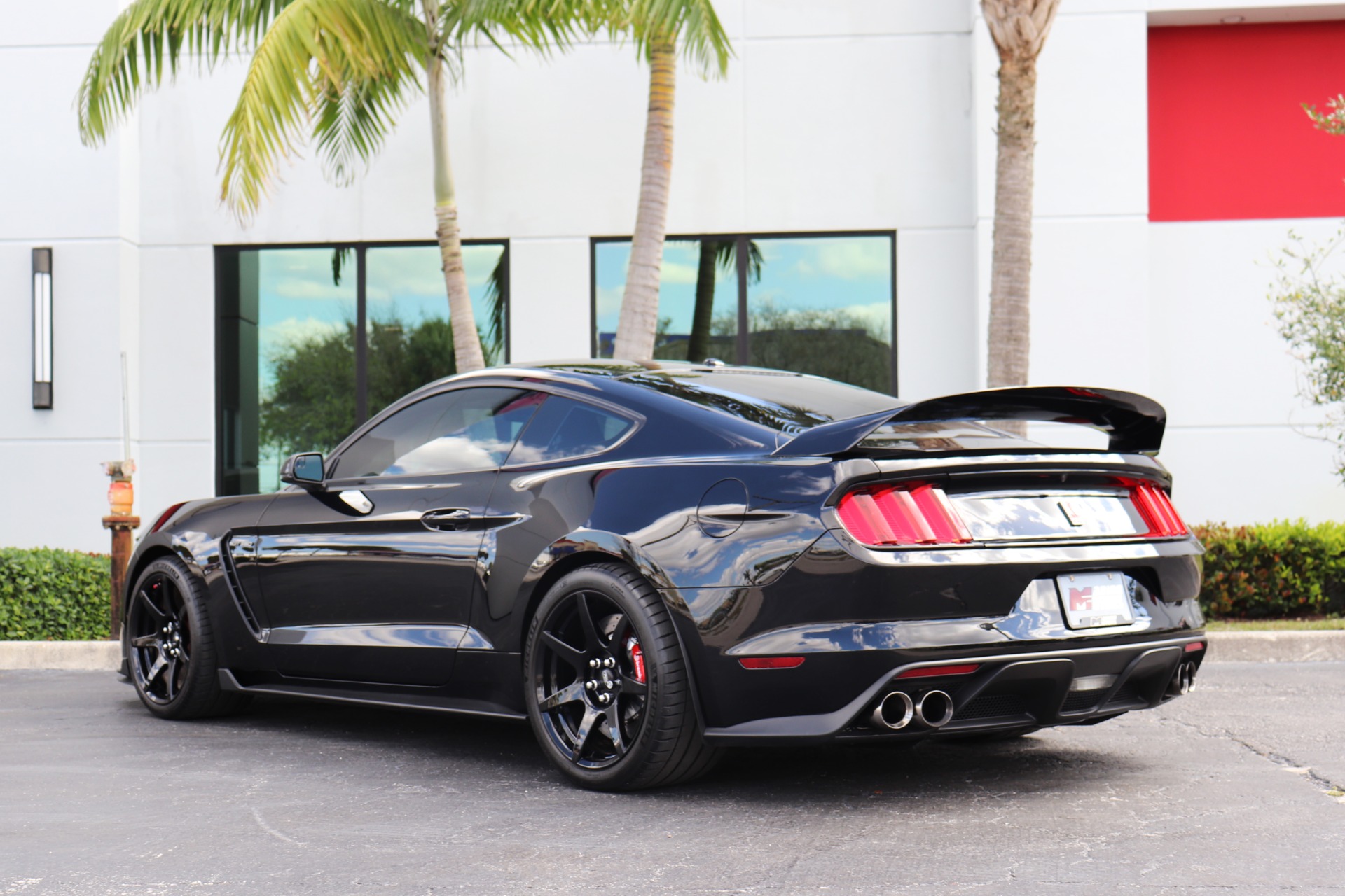 Used-2017-Ford-Mustang-Shelby-GT350R