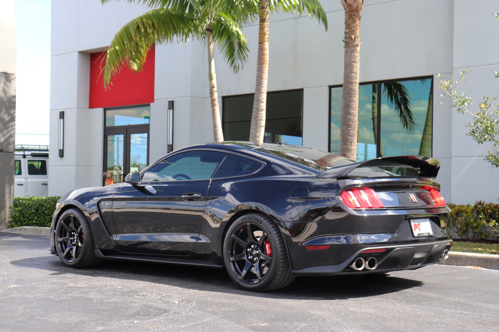 Used-2017-Ford-Mustang-Shelby-GT350R
