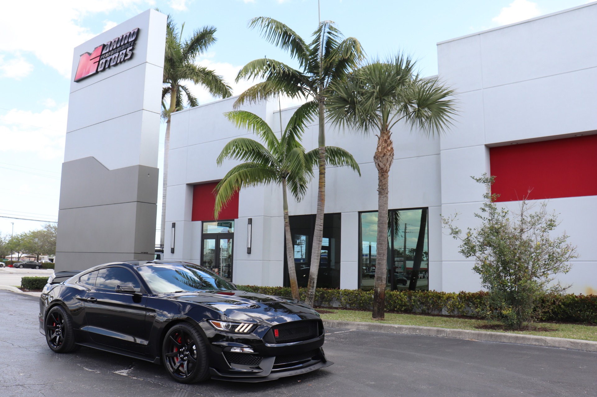 Used-2017-Ford-Mustang-Shelby-GT350R