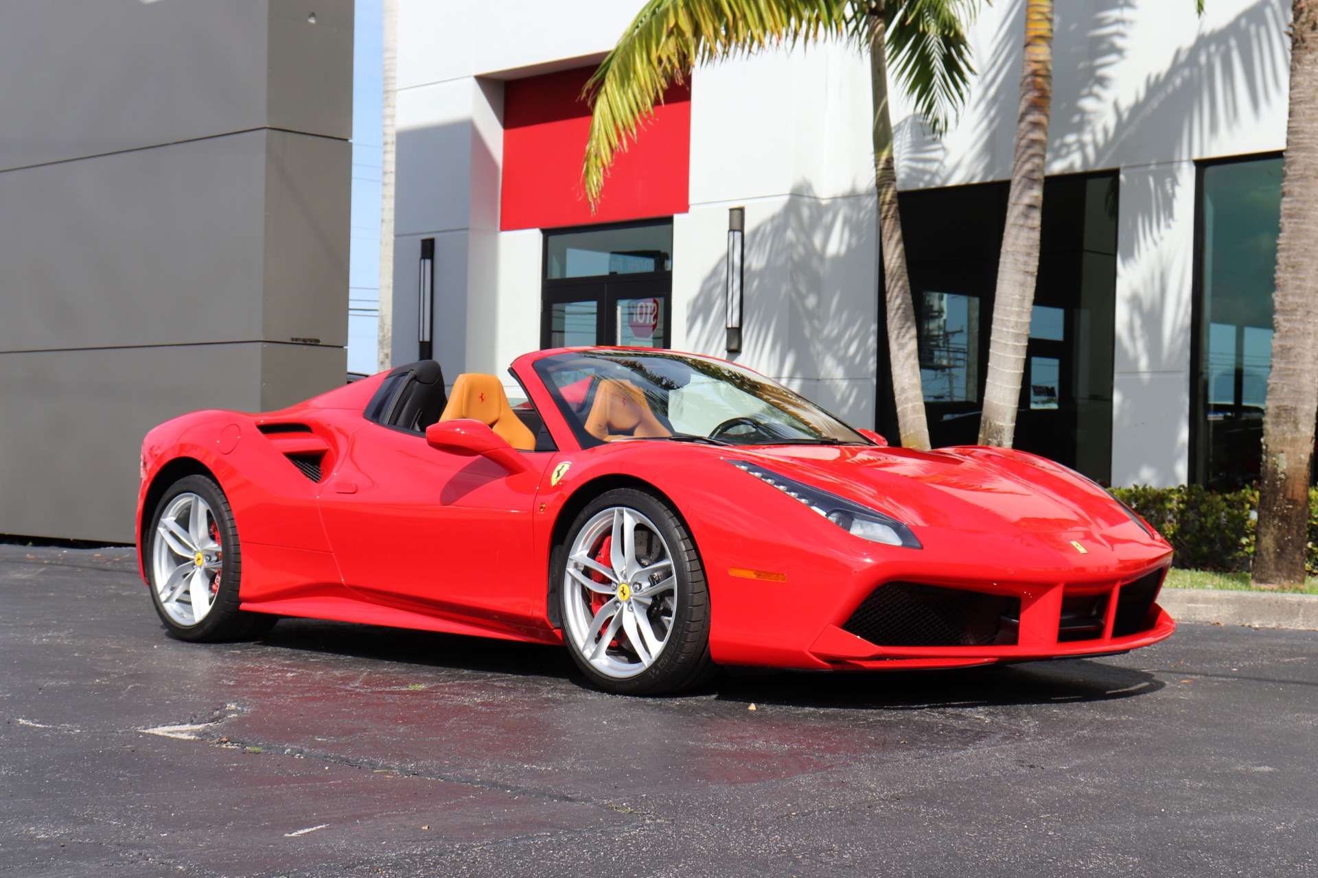 Used-2018-Ferrari-488-Spider