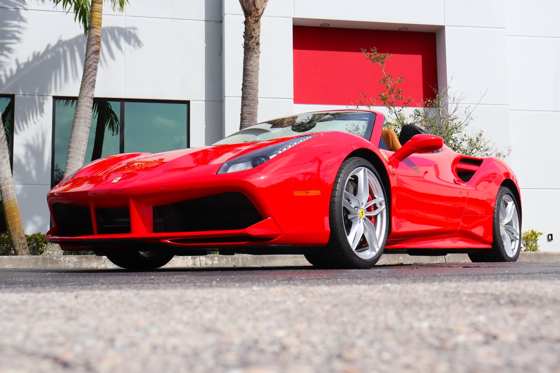 Used-2018-Ferrari-488-Spider