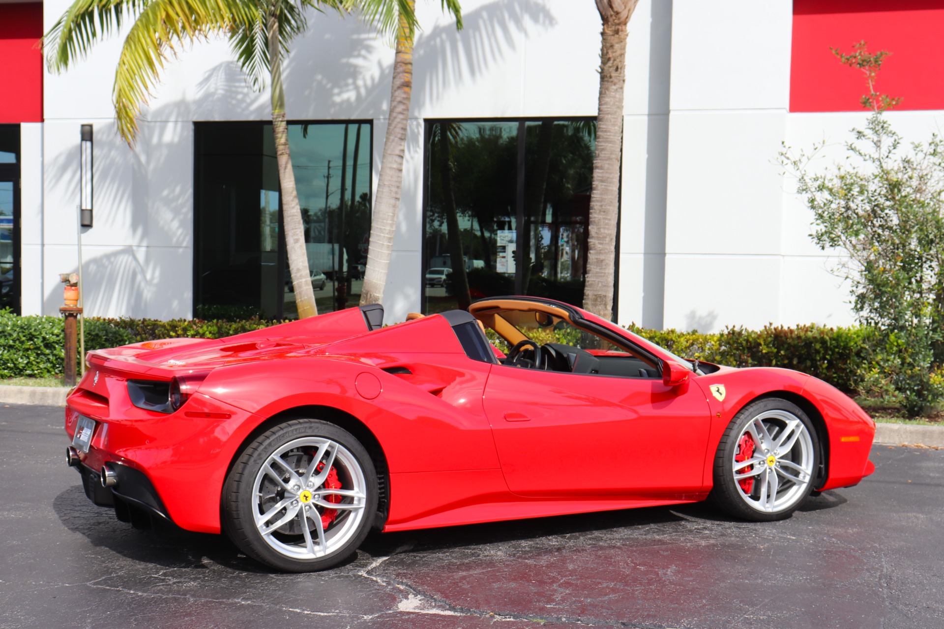Used-2018-Ferrari-488-Spider