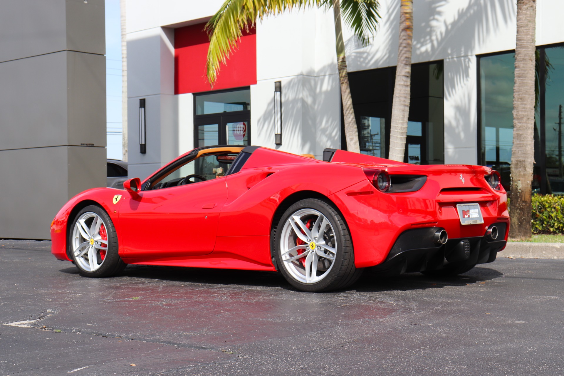 Used-2018-Ferrari-488-Spider