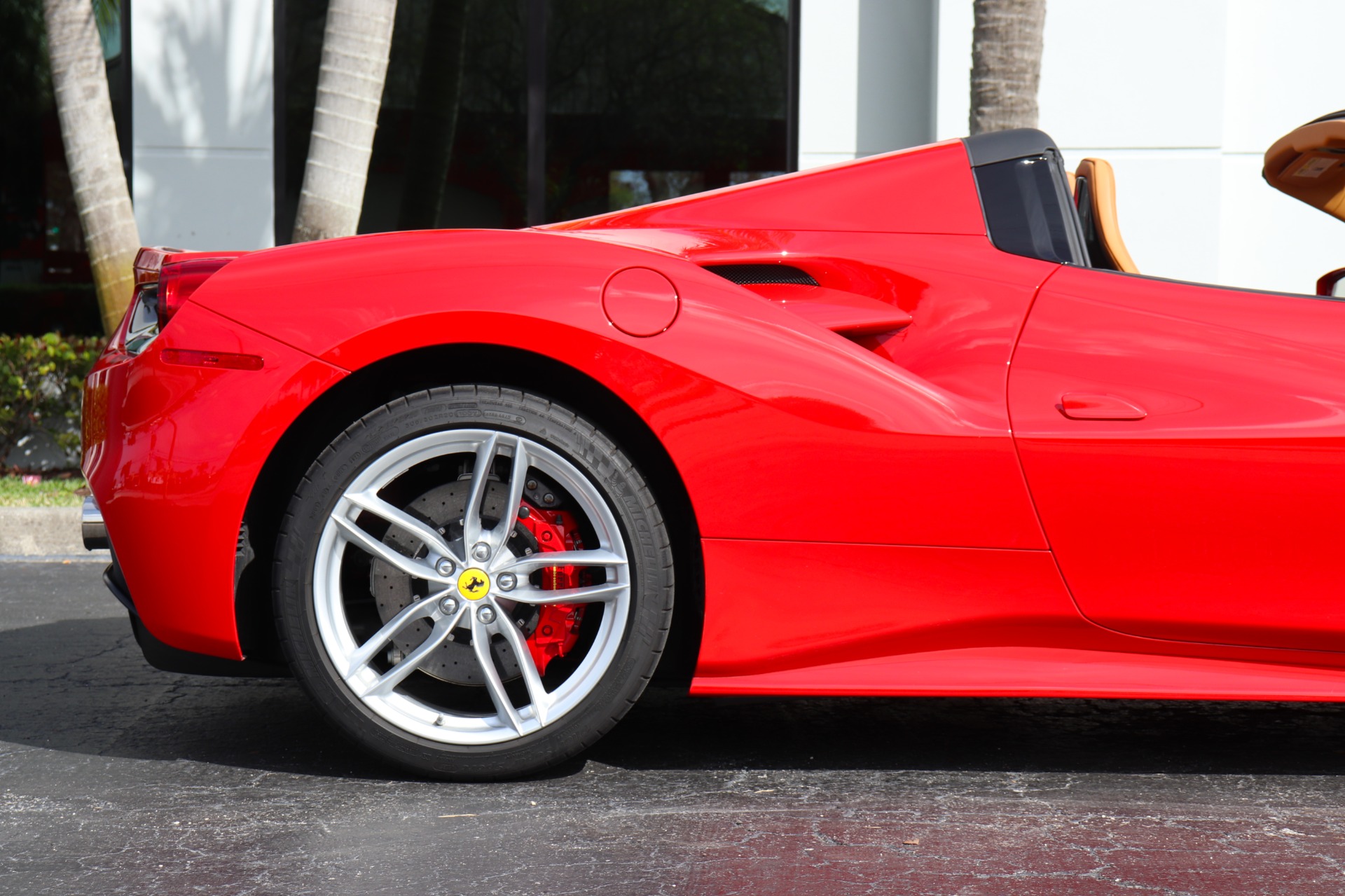 Used-2018-Ferrari-488-Spider