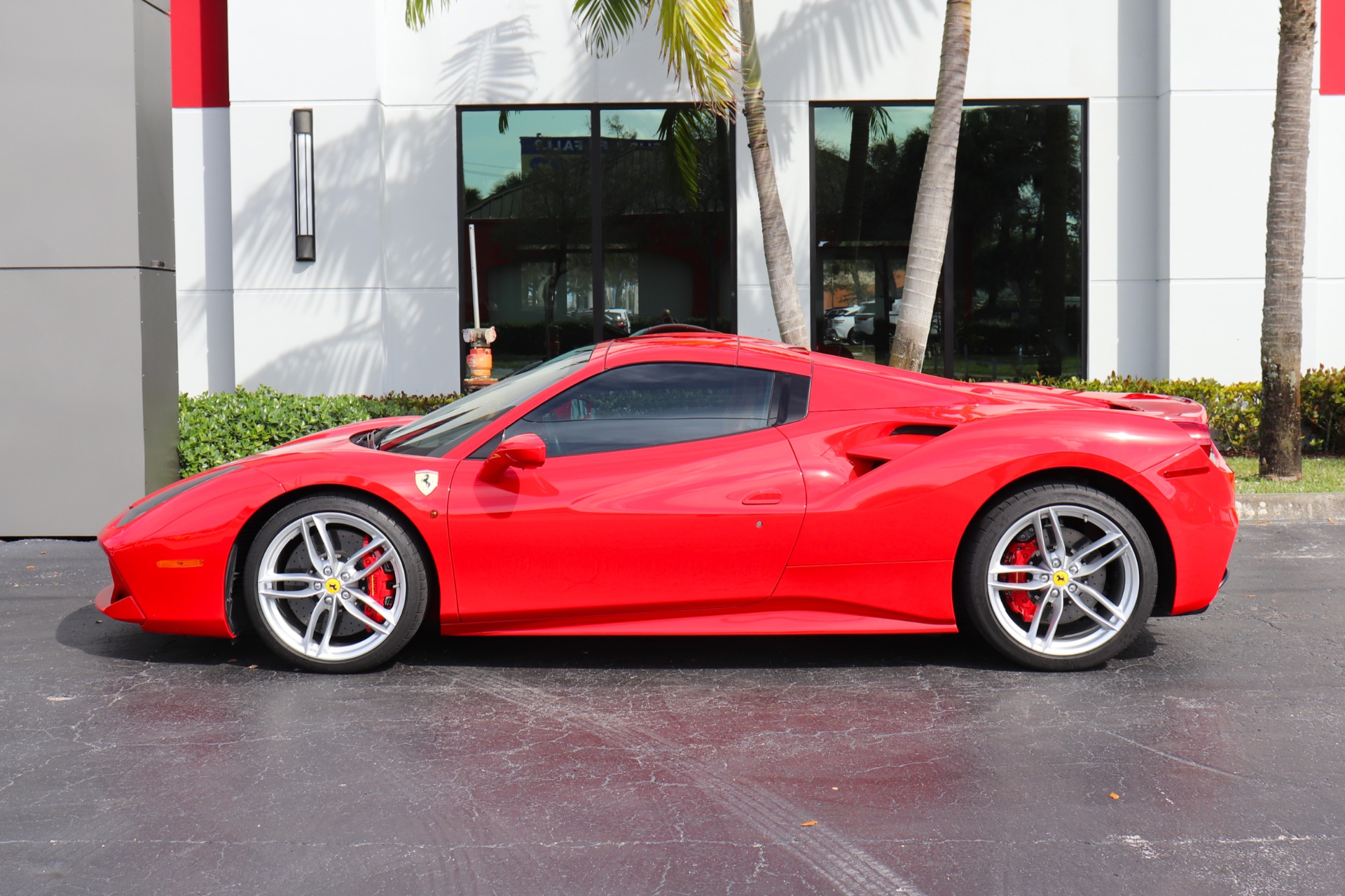 Used-2018-Ferrari-488-Spider