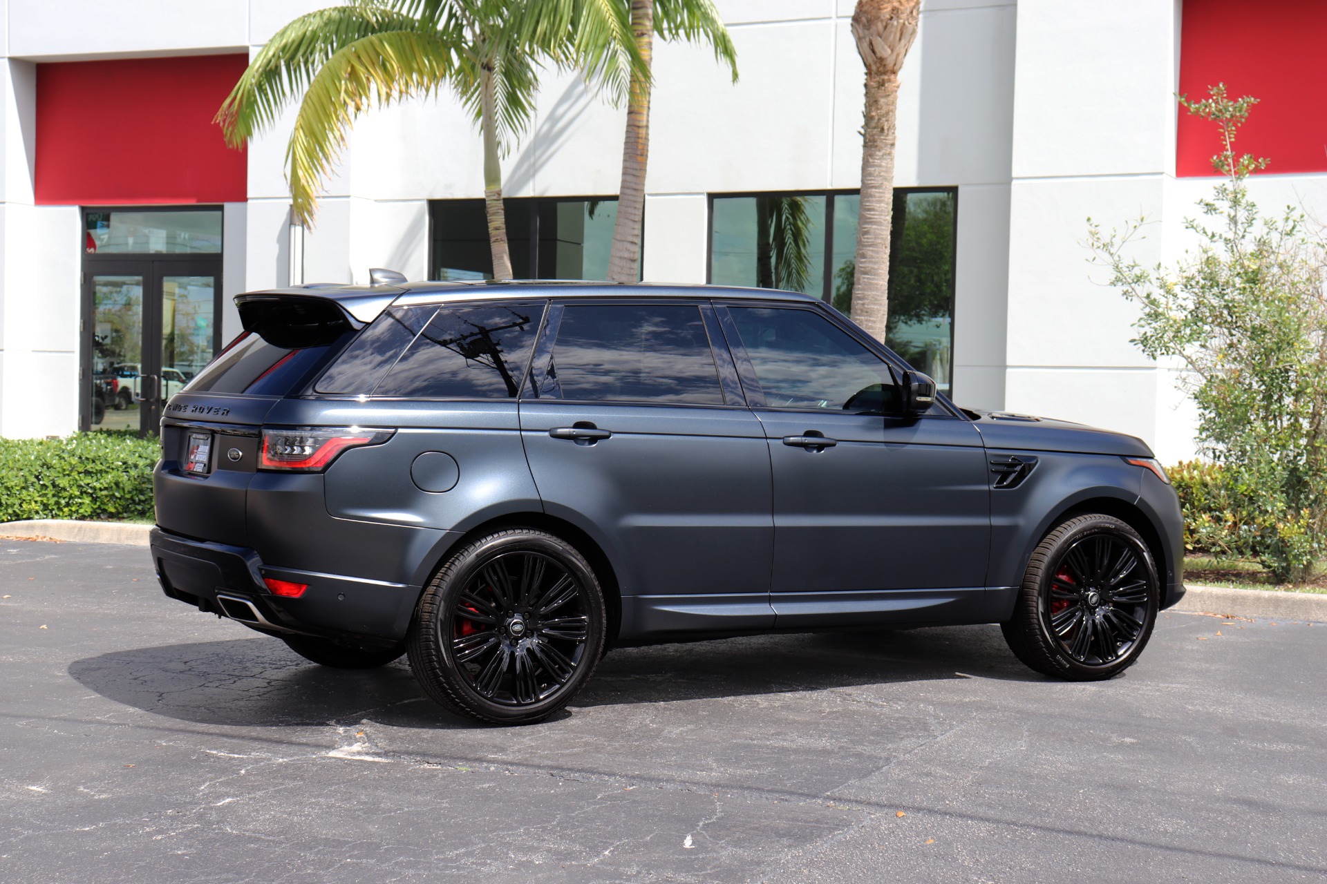 Used-2020-Land-Rover-Range-Rover-Sport-P525-HSE-Dynamic