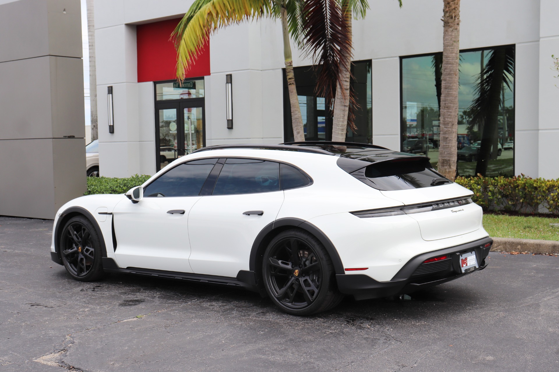Used-2022-Porsche-Taycan-4-Cross-Turismo