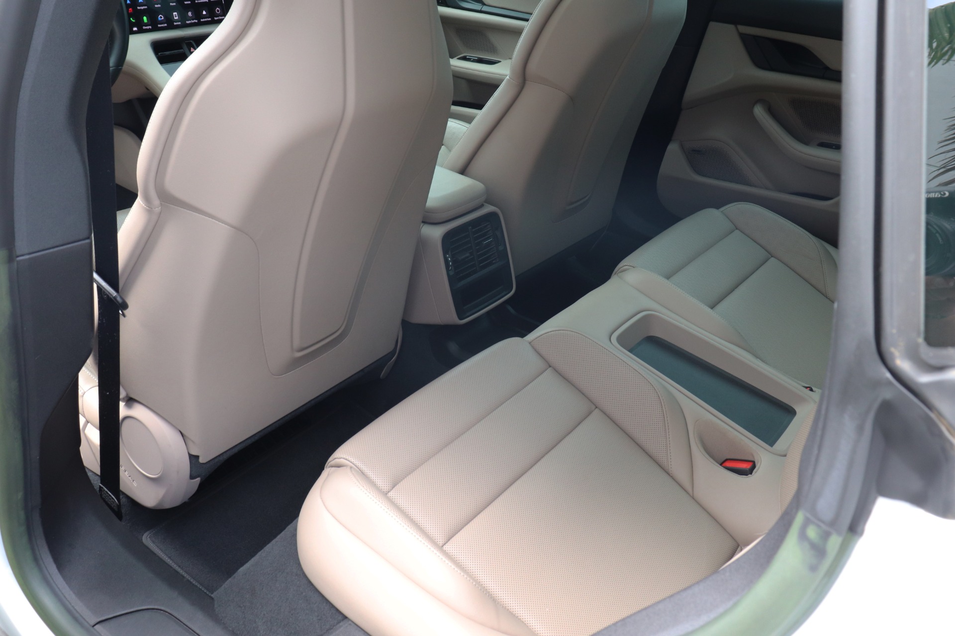 Used-2022-Porsche-Taycan-4-Cross-Turismo