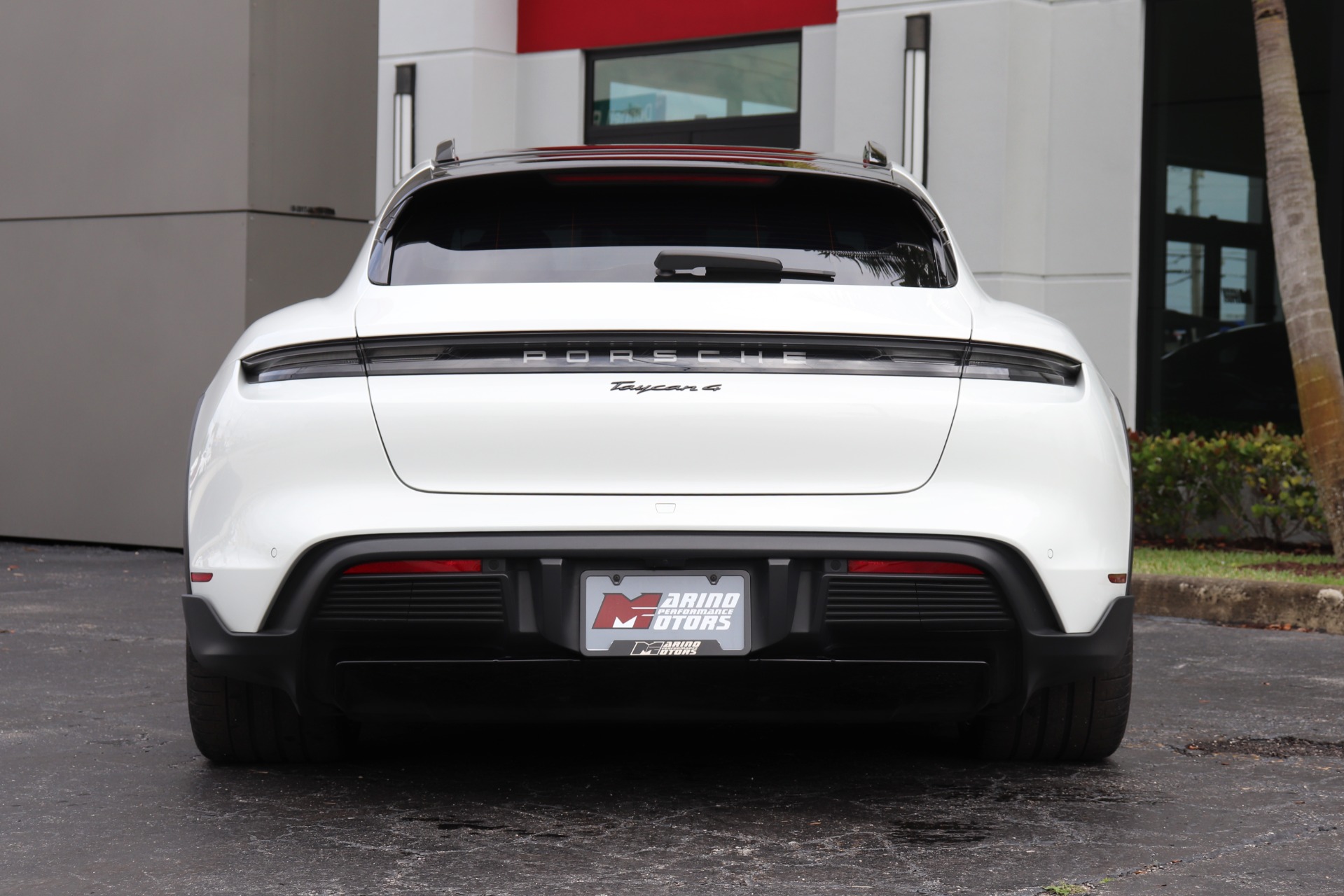 Used-2022-Porsche-Taycan-4-Cross-Turismo