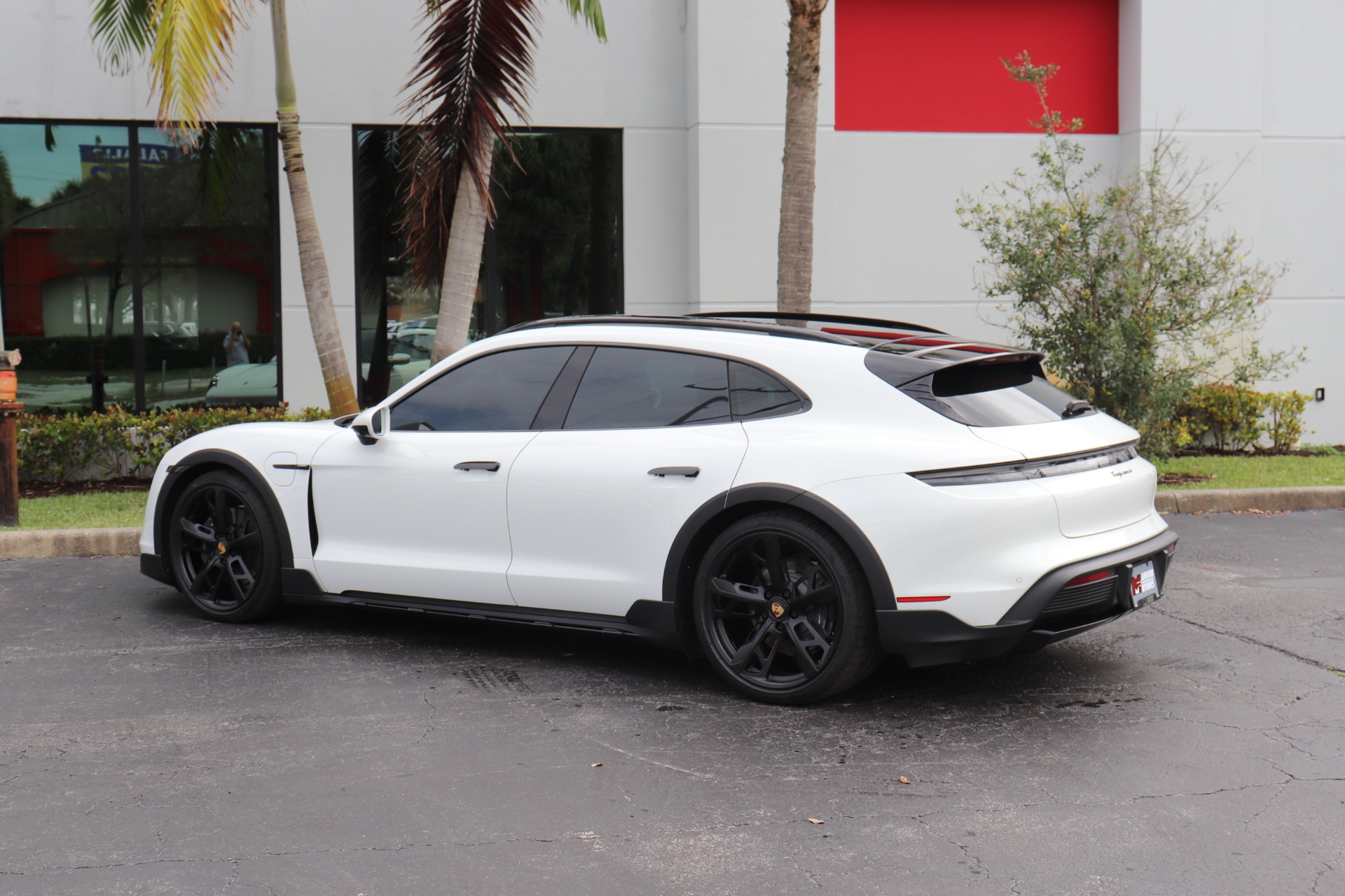 Used-2022-Porsche-Taycan-4-Cross-Turismo