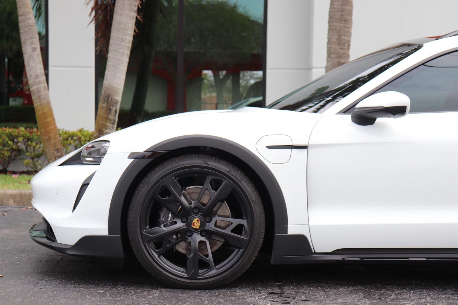 Used-2022-Porsche-Taycan-4-Cross-Turismo