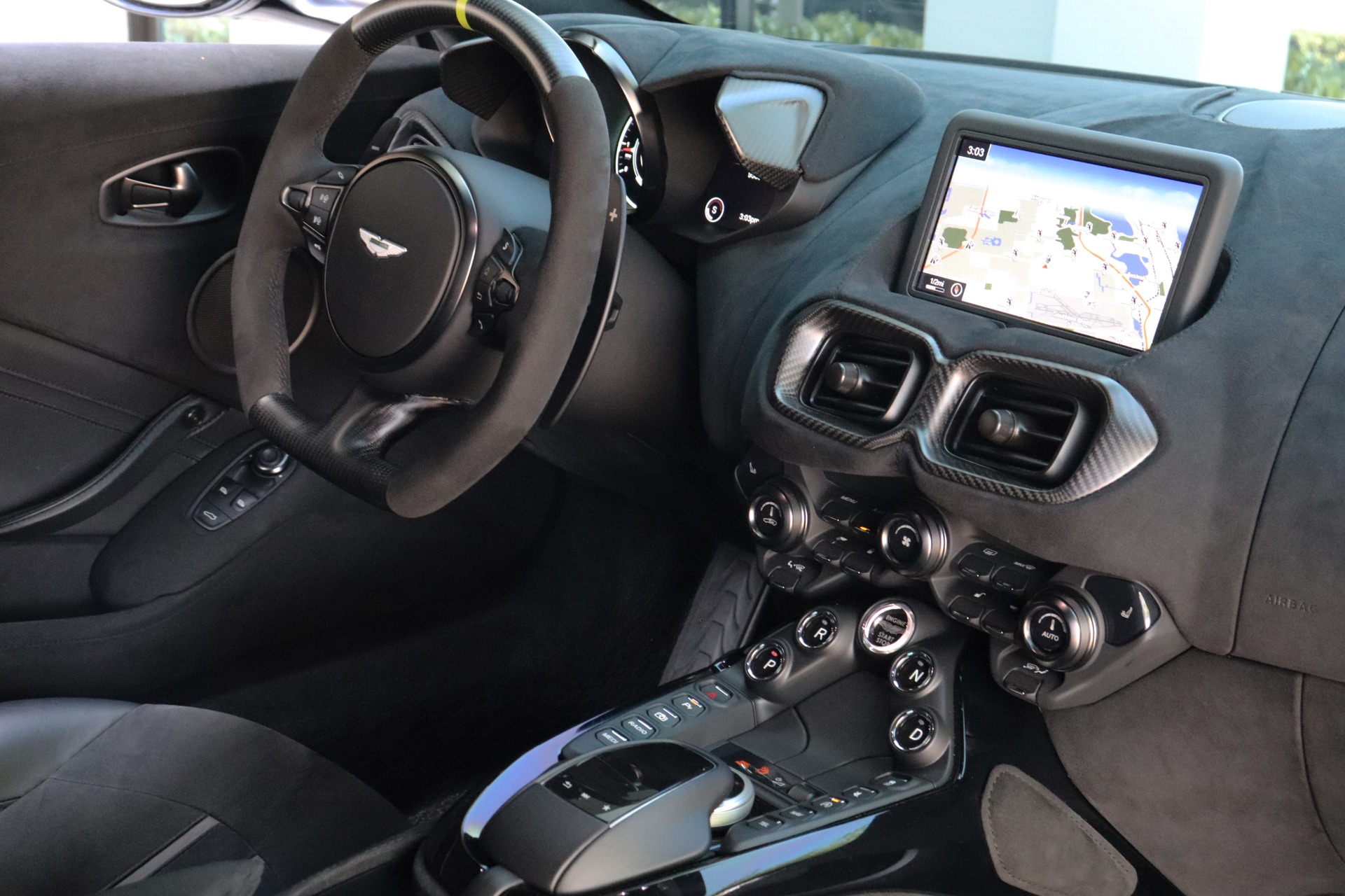 Used-2019-Aston-Martin-Vantage