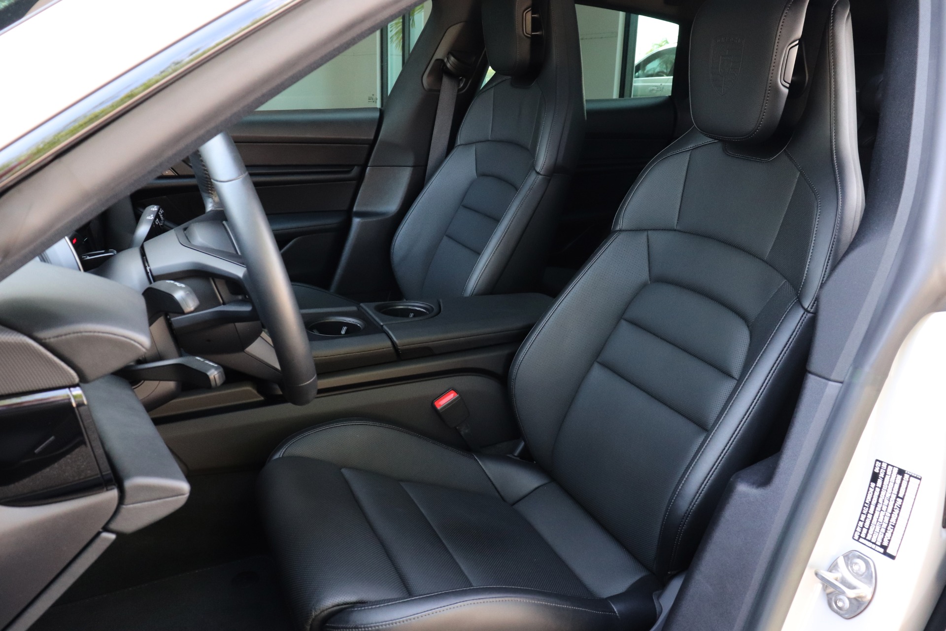 Used-2022-Porsche-Taycan-4-Cross-Turismo
