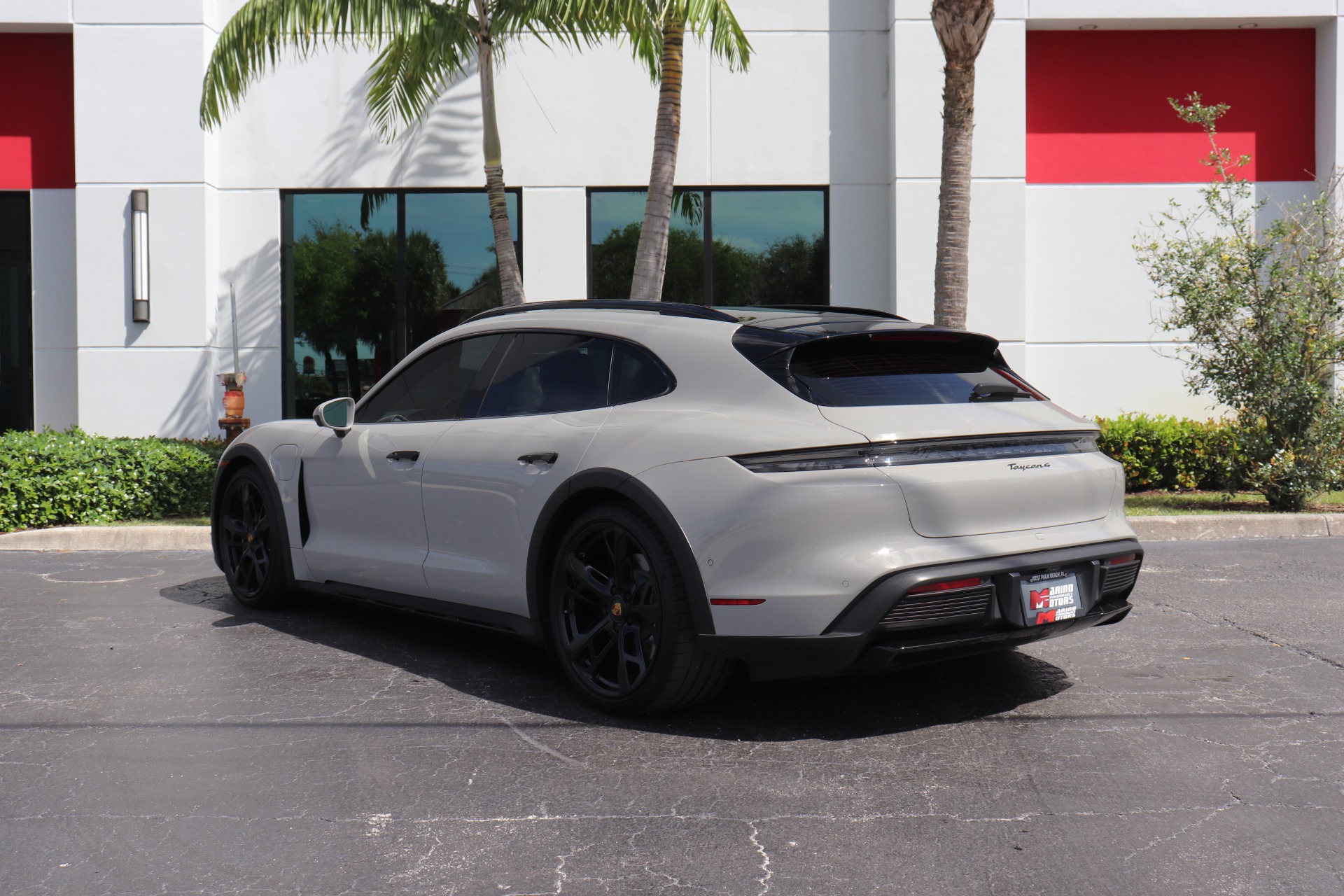 Used-2022-Porsche-Taycan-4-Cross-Turismo