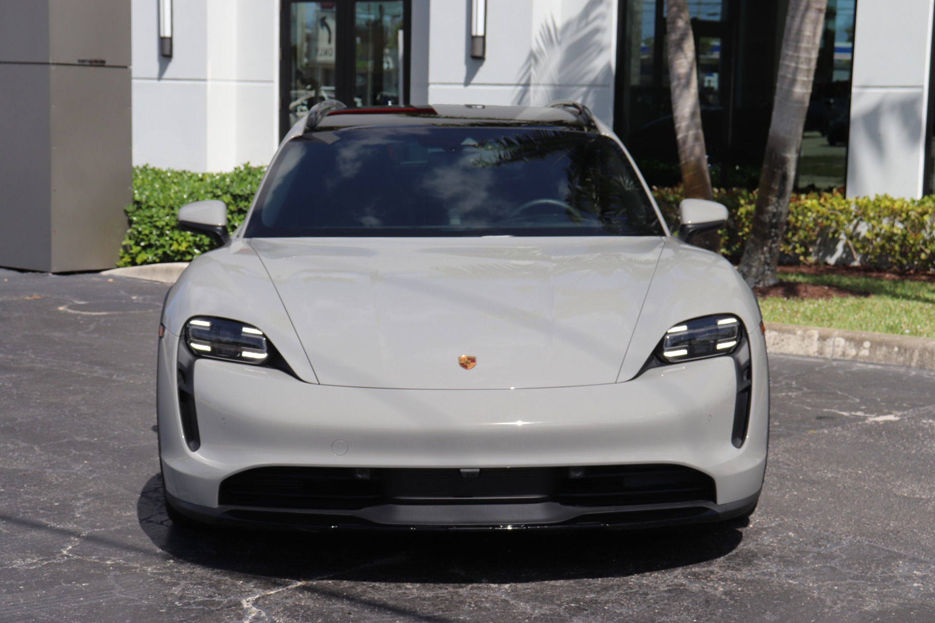 Used-2022-Porsche-Taycan-4-Cross-Turismo