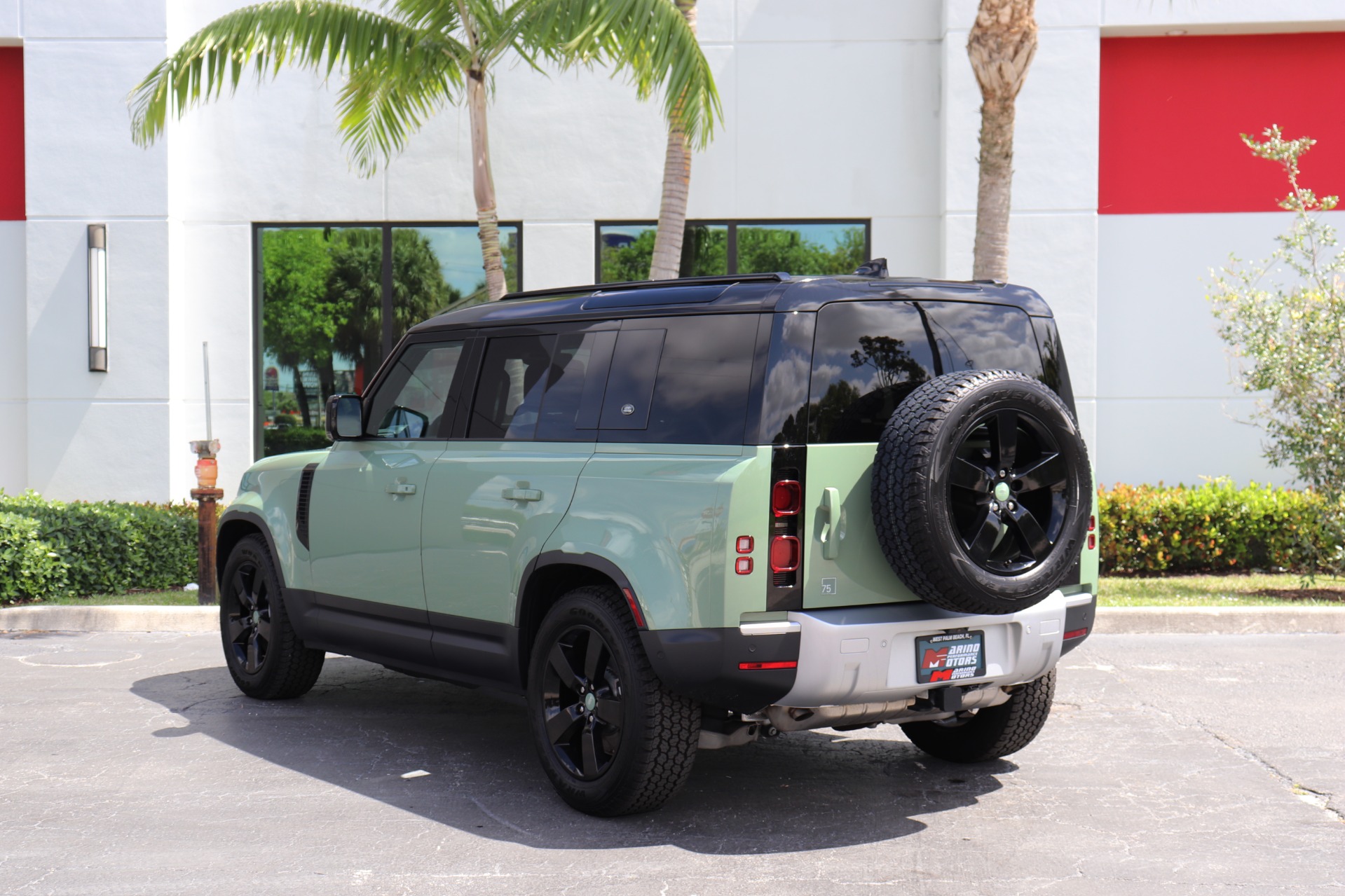 Used-2023-Land-Rover-Defender-110-75th-Anniversary-Edition