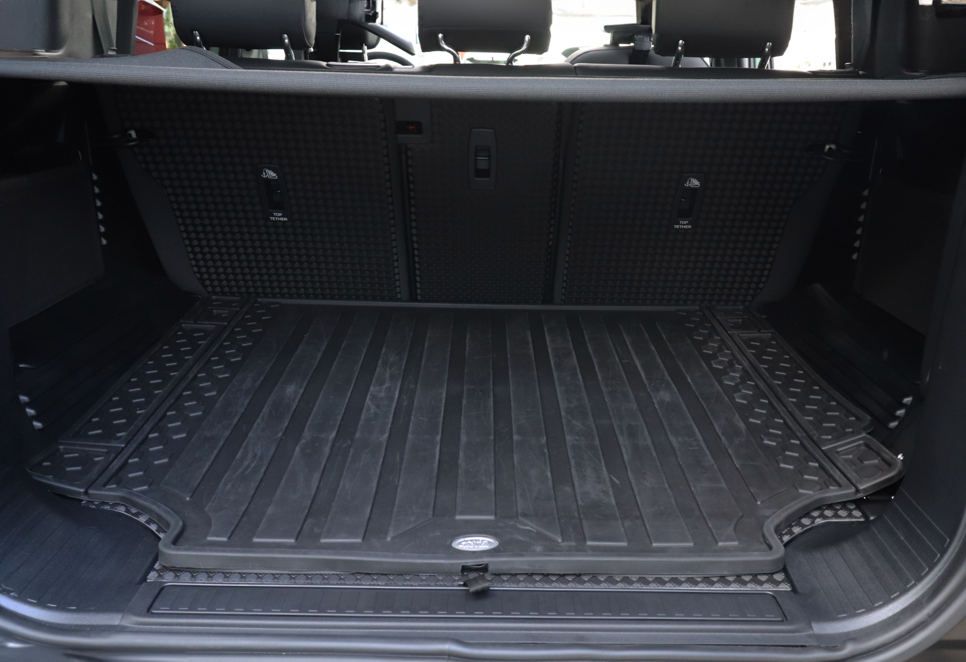 Used-2023-Land-Rover-Defender-110-75th-Anniversary-Edition
