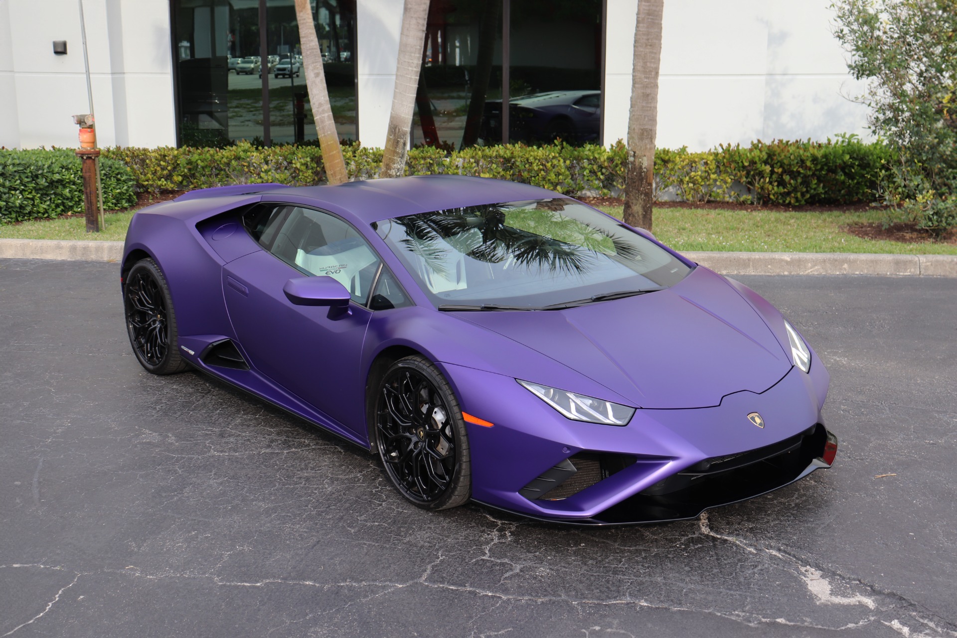 Used-2020-Lamborghini-Huracan-EVO