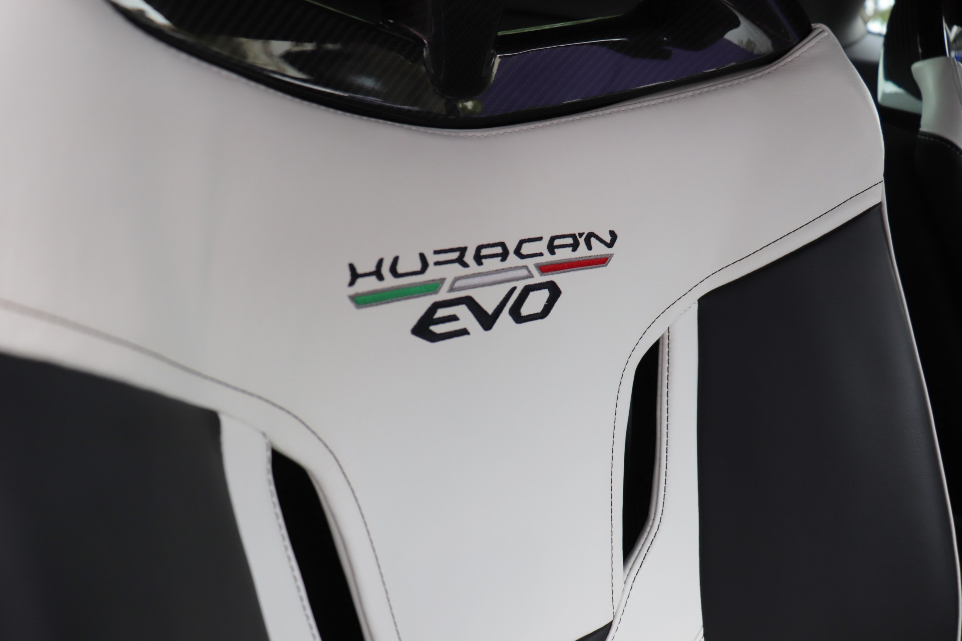 Used-2020-Lamborghini-Huracan-EVO