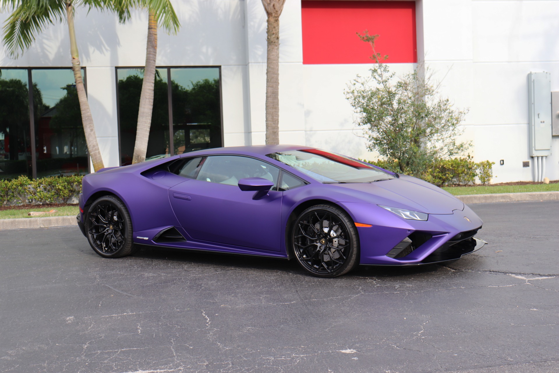 Used-2020-Lamborghini-Huracan-EVO